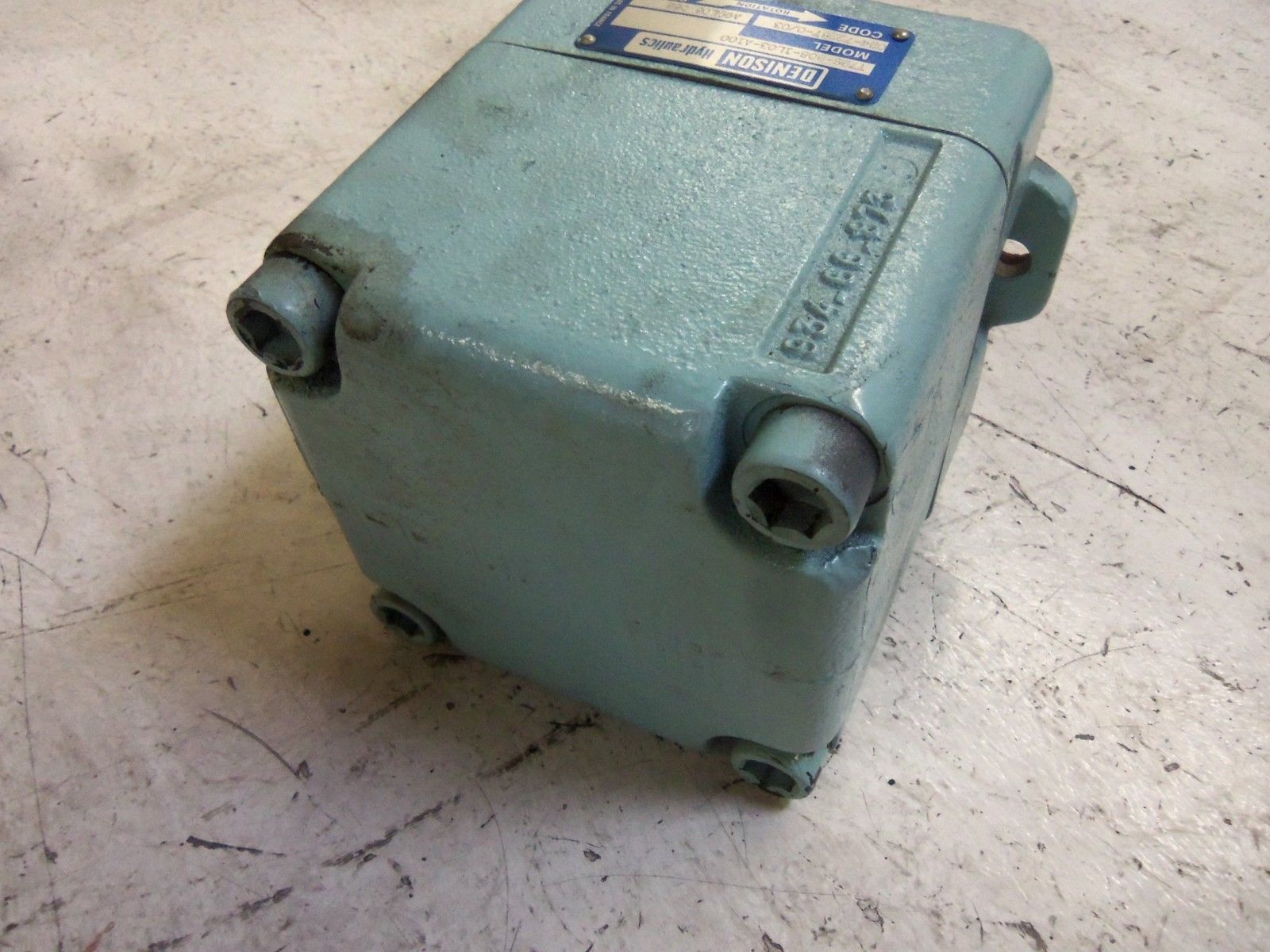 DENISON T7BS-B08-1L03-A100 MOTOR UNMP