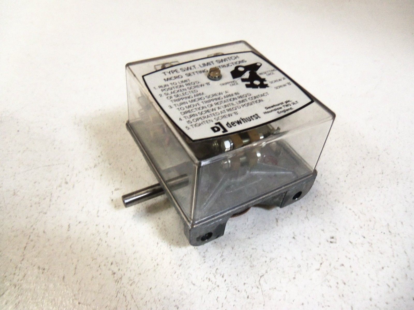 DEWHURST LIMIT SWITCH S.W.T 600V (CLEAR) UNMP