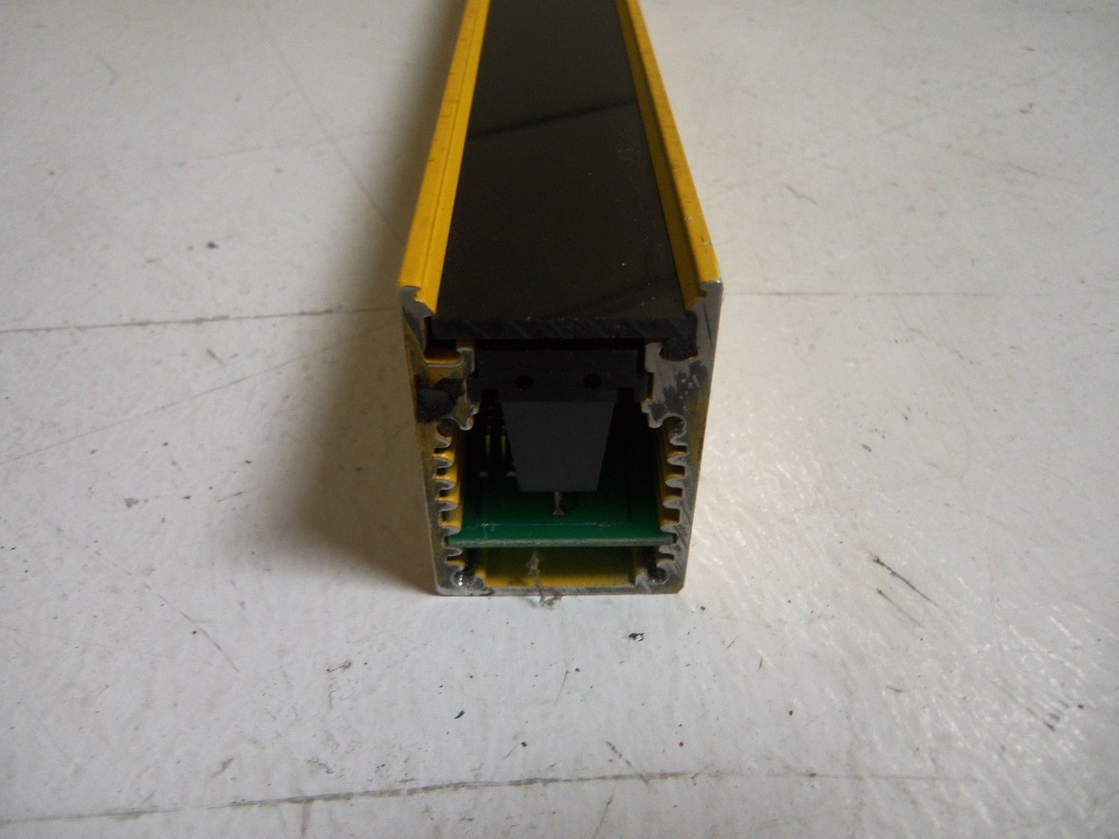 DOLAN-JENNER SS950-36010 LIGHTBAR TRANSMITTER (AS PICTURED) UNMP