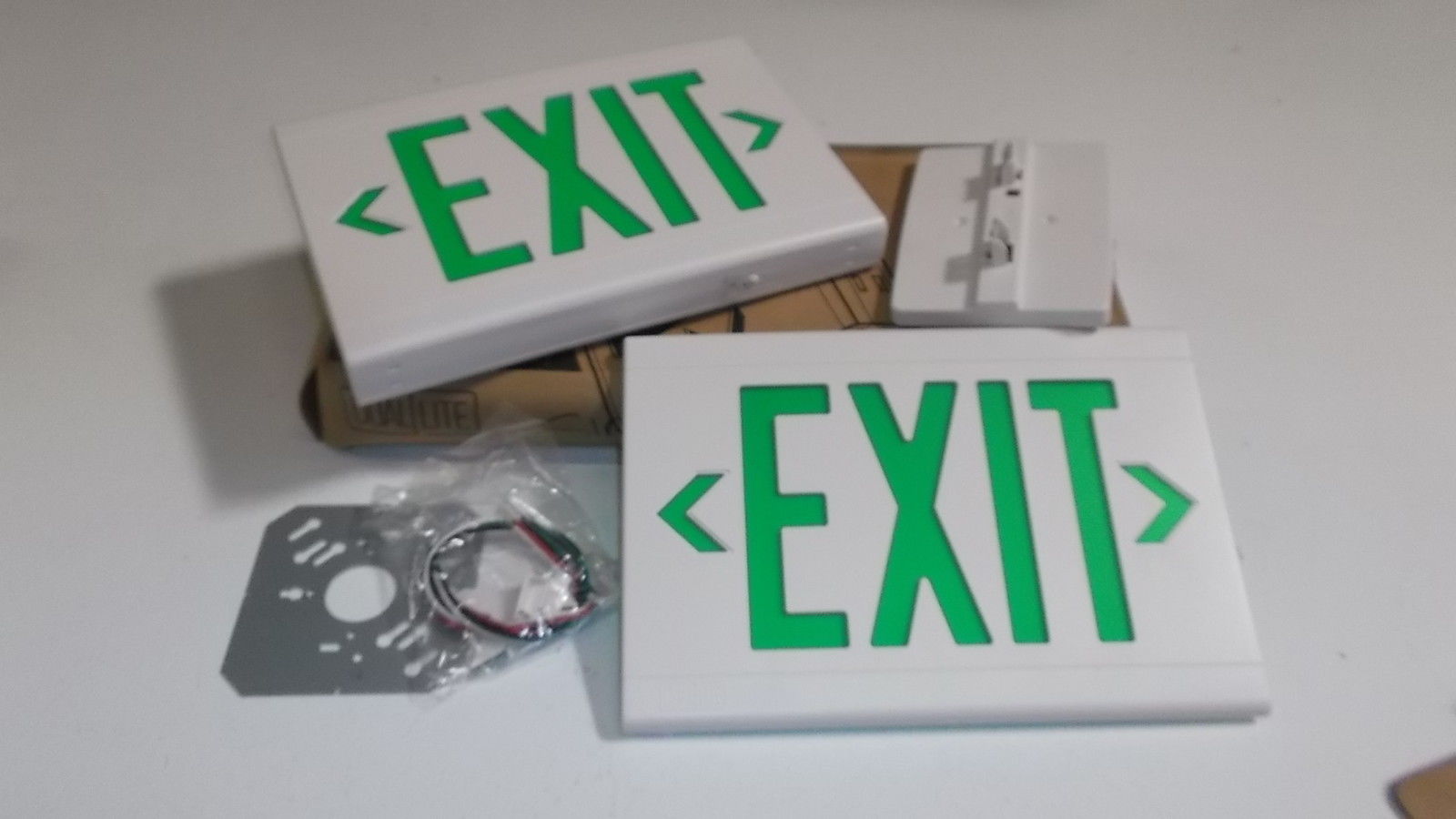 DUAL LITE EXIT SIGN LXUGWE *NEW IN BOX*