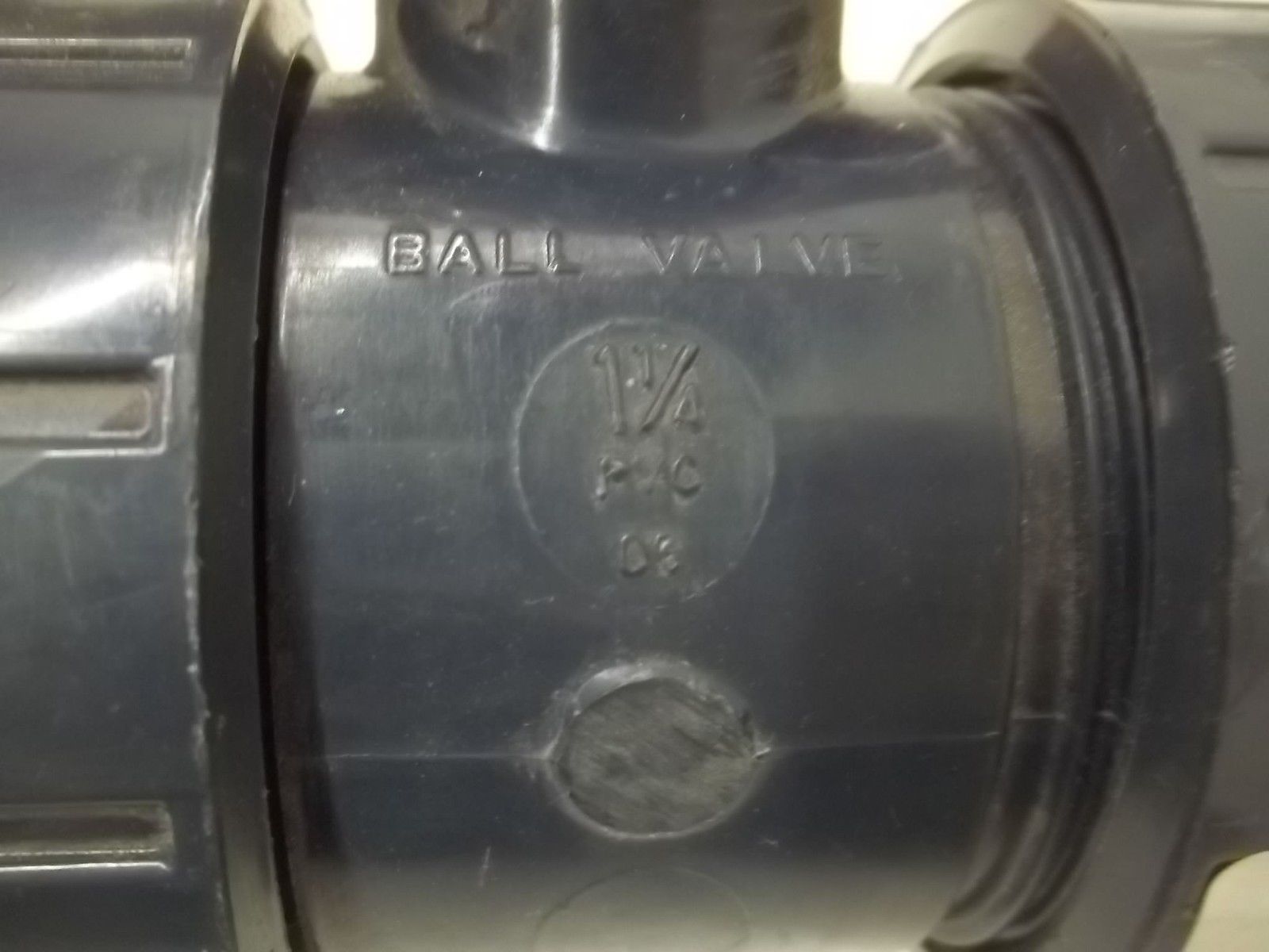 DUO-BLOC 1 1/4 PVC BALL VALVE UNMP