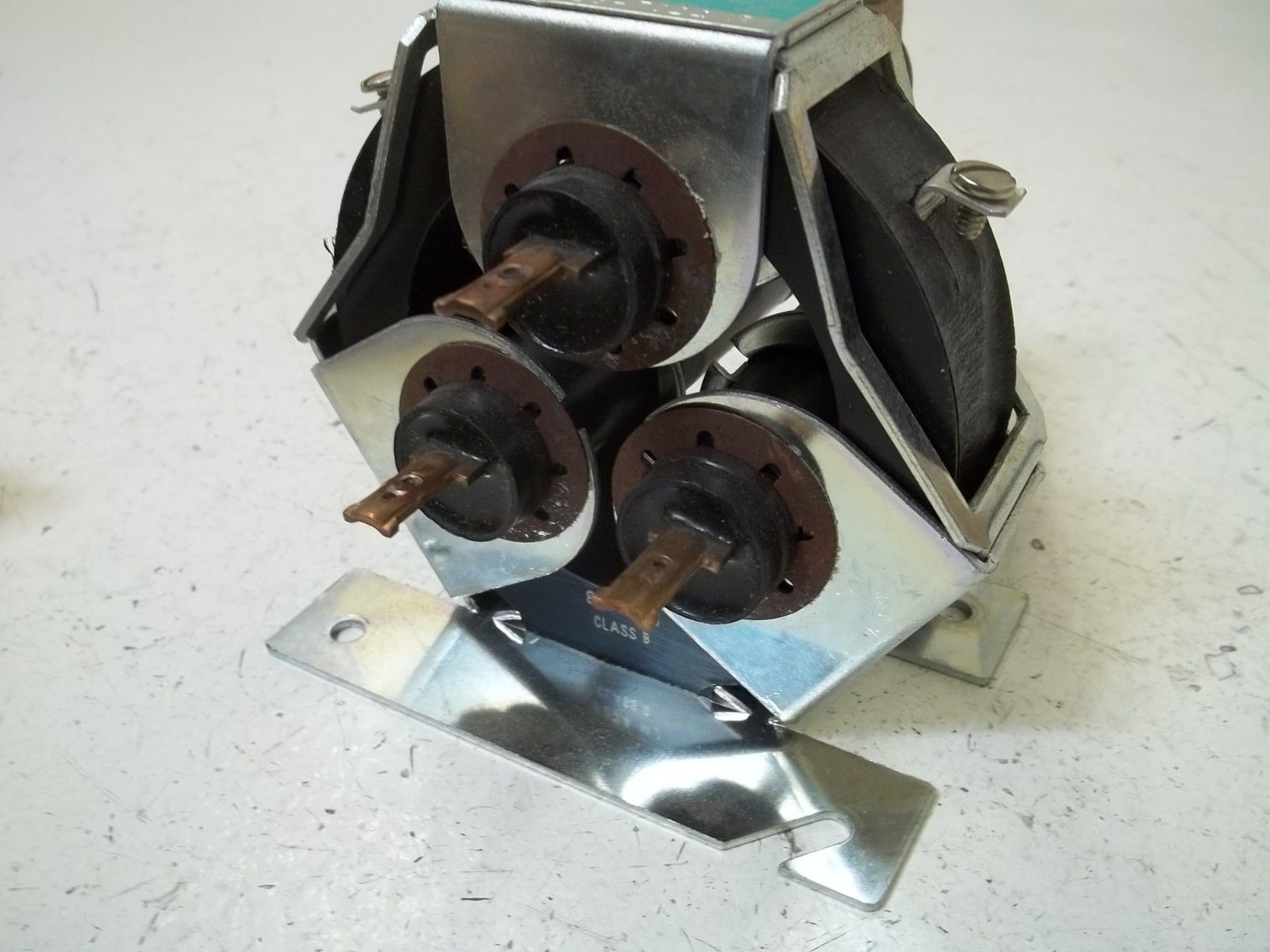 DURAKOOL BFL3-7024 RELAY 120V  UNMP