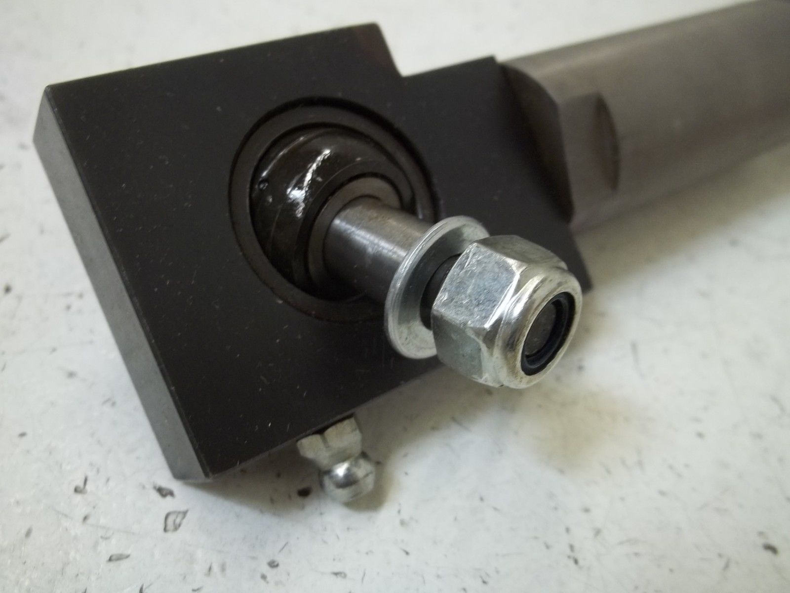 DURBAL BRTF12L ROD END BEARINGS UNMP