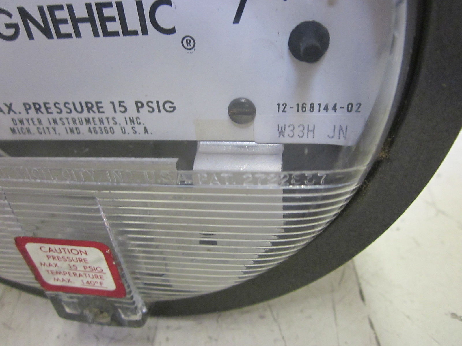 DWYER 12-168144-02 PRESSURE GAUGE 0-3 IN. OF WATER UNMP