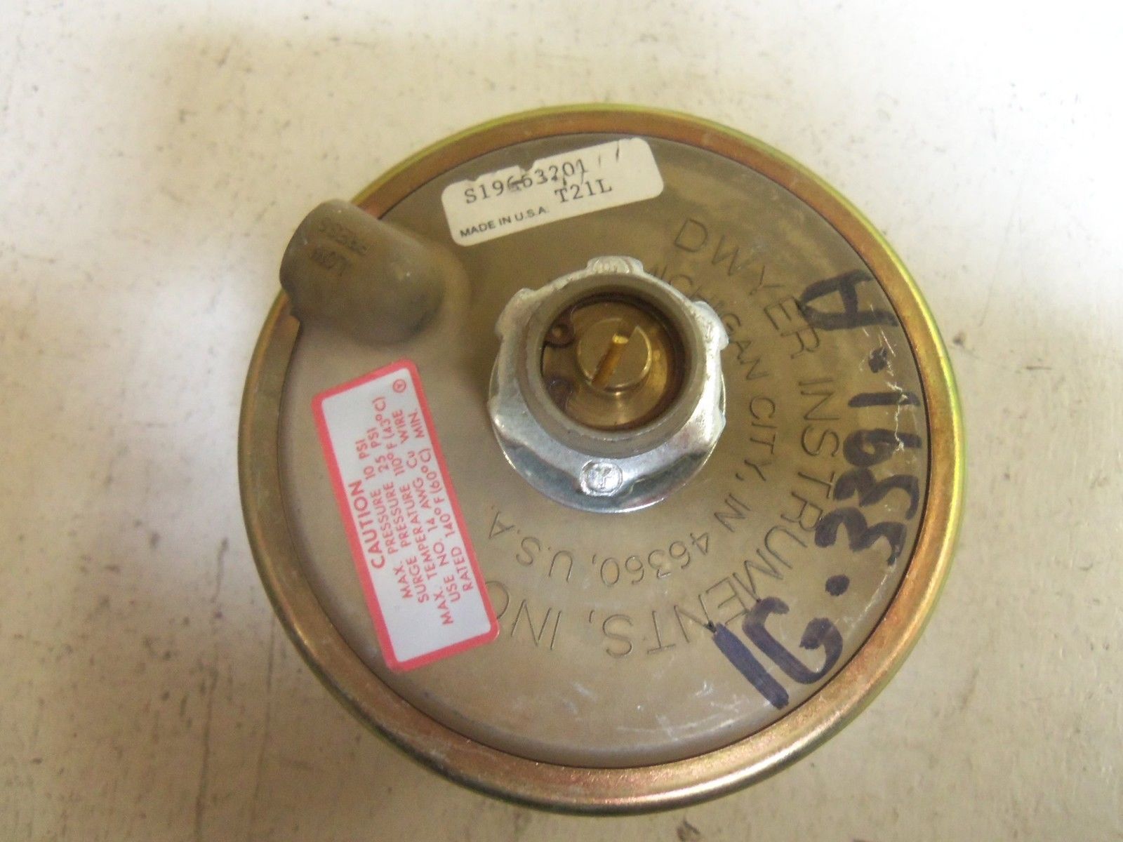 DWYER 190035-10 VALVE UNMP