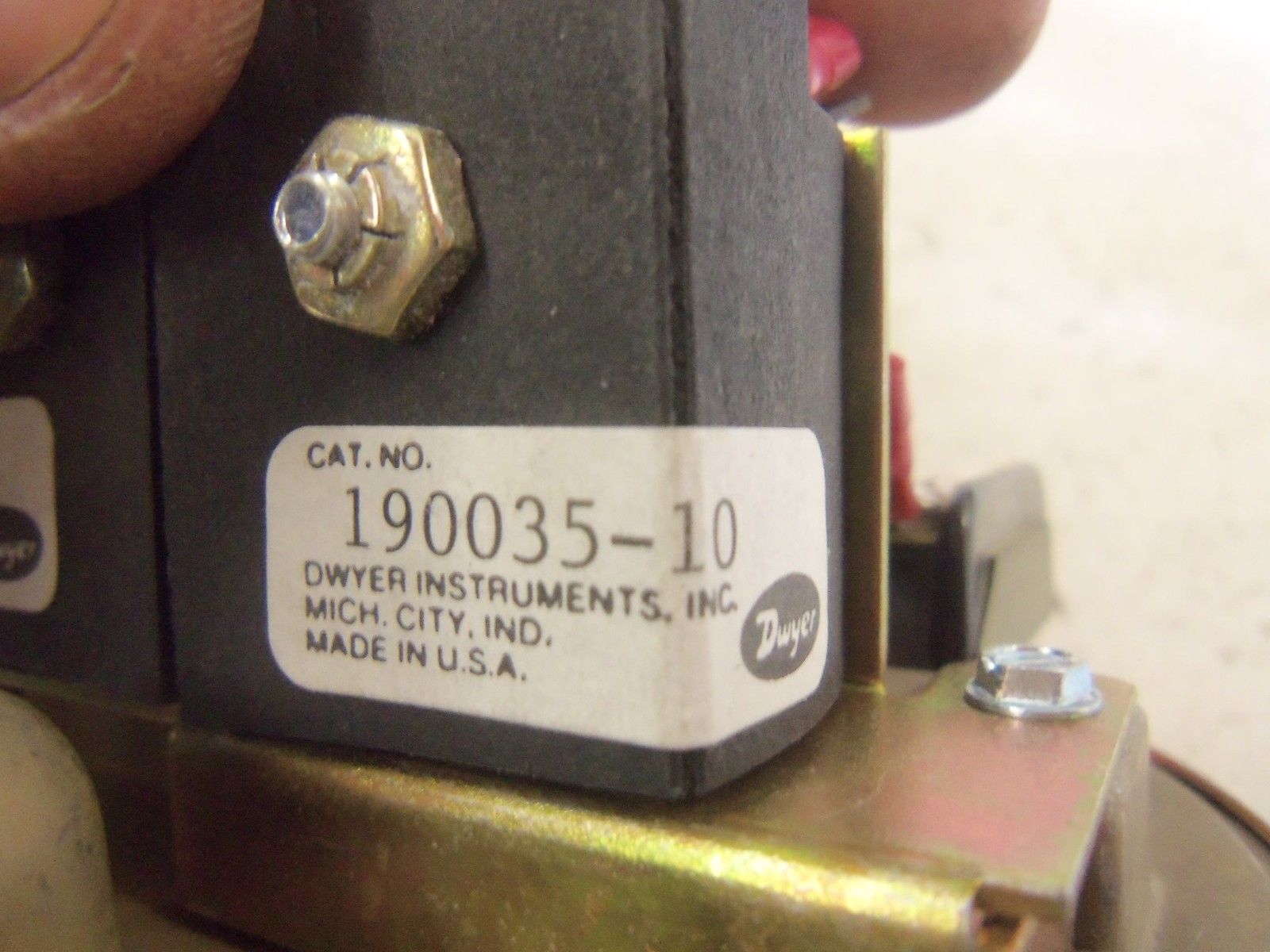DWYER 190035-10 VALVE UNMP