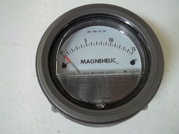 DWYER 2215C PRESSURE GAGE 0-15 NSMP