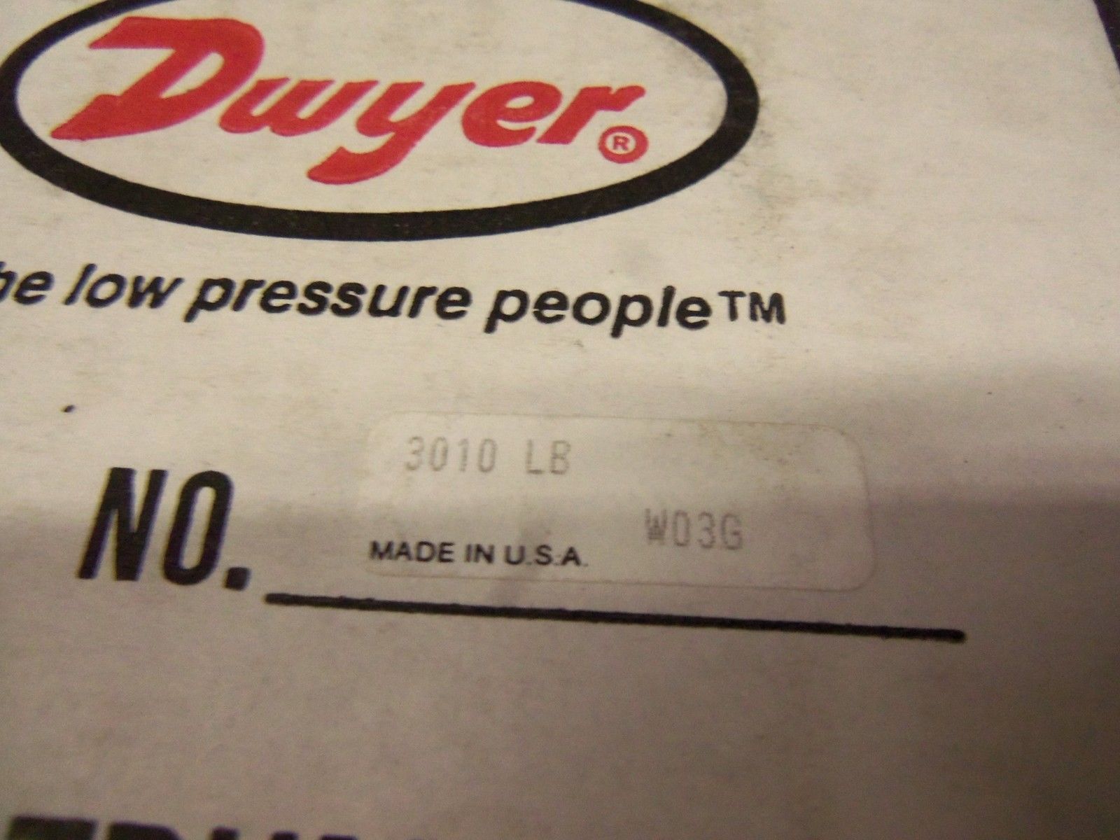 DWYER PHOTOHELIC 3010-LB PRESSURE GAUGE 0-10 W.C. NSMP