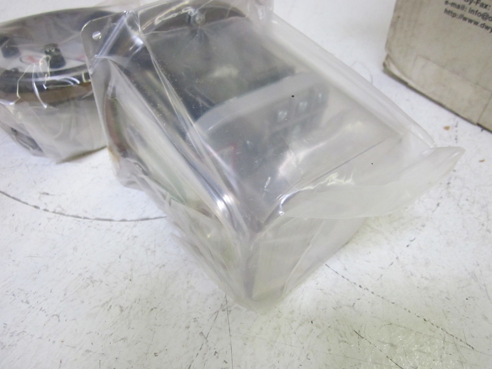DWYER 3100-RMR  0-100 IN. NSMP