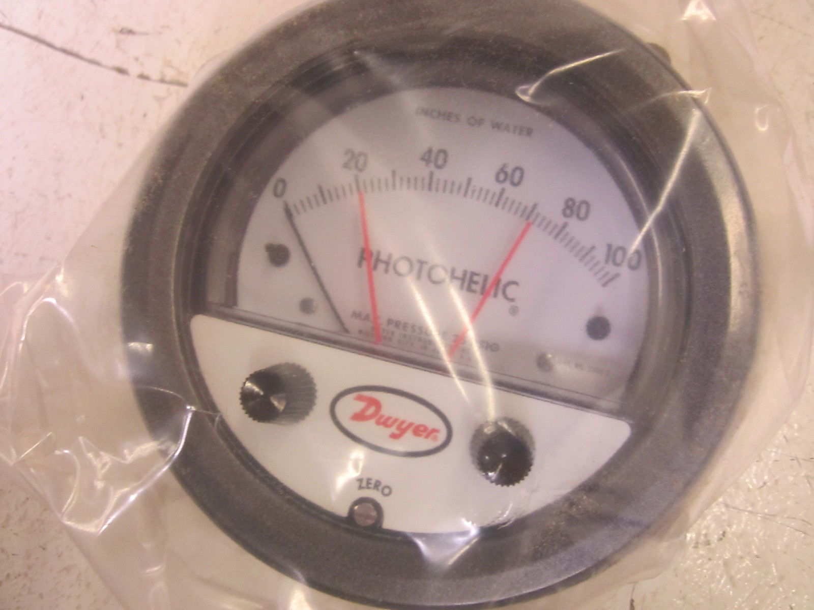DWYER 3100-RMR  0-100 IN. NSMP