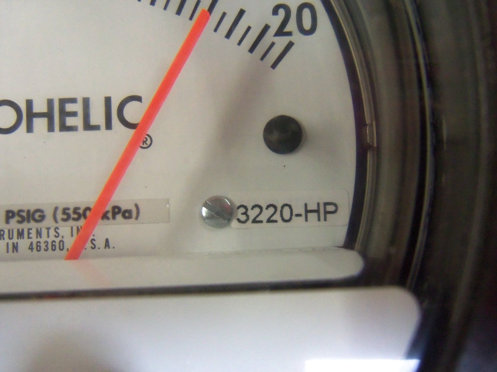 DWYER PHOTOHELIC 3220-HP PRESSURE SWITCH GAGE 0-20 LBS. PER SQ. IN.NSNP