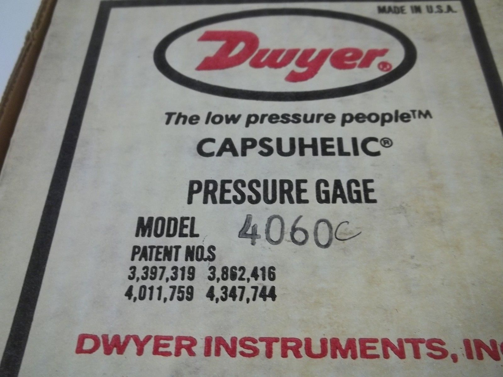 DWYER 4060C CAPSUHELIC PRESSURE GAGE 0-60PSI NSMP