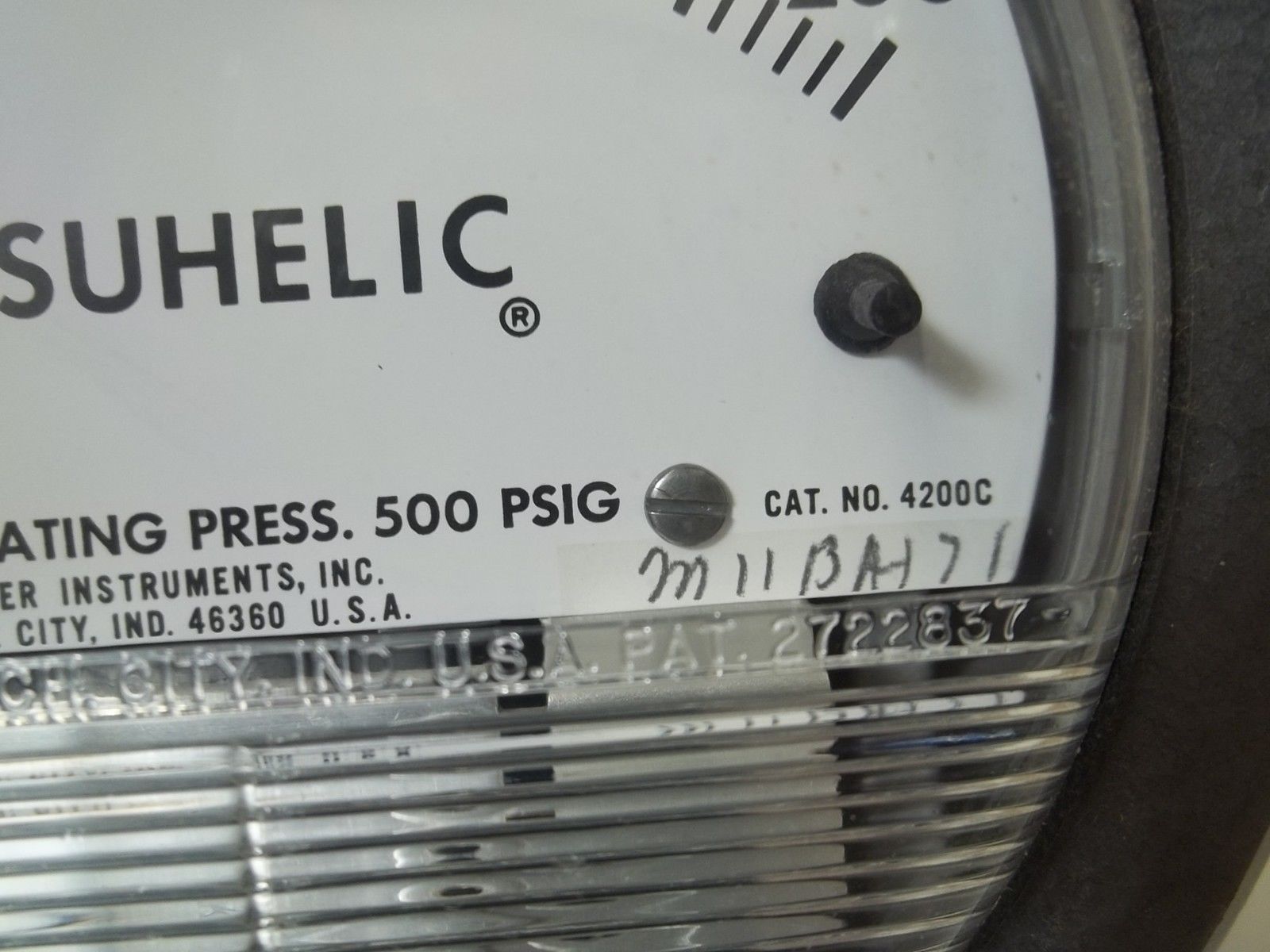 DWYER 4200C PRESSURE GAGE 0-200PSI NSMP