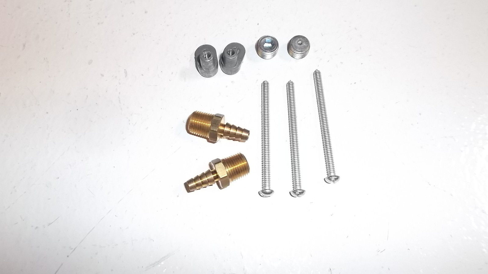 DWYER PRESSURE GAUGE 2015C (AS PICTURED) NSNP