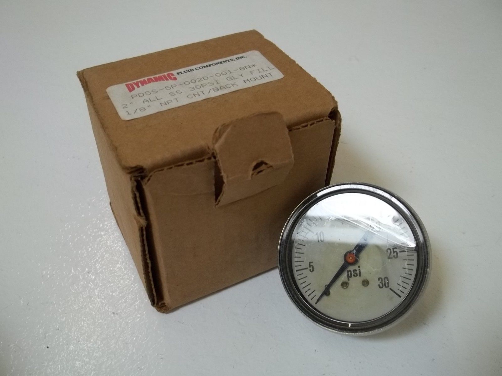 DYNAMIC PDSS-5P-002D-001-8N GAUGE 0-30PSIUNMP
