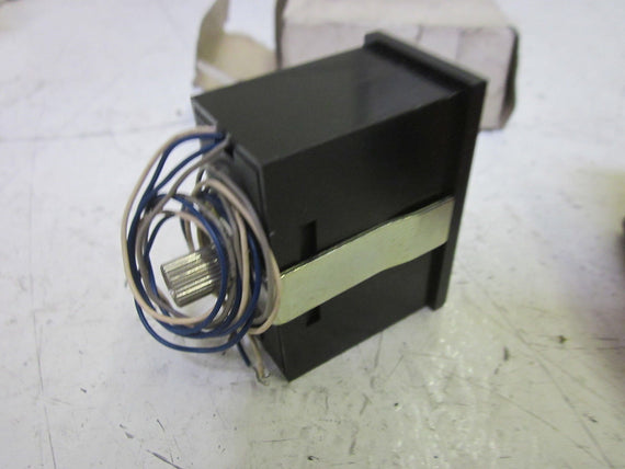 DYNAPAR HRM3-TFS84B-00 HOUR METER 5-250V *NEW IN BOX*