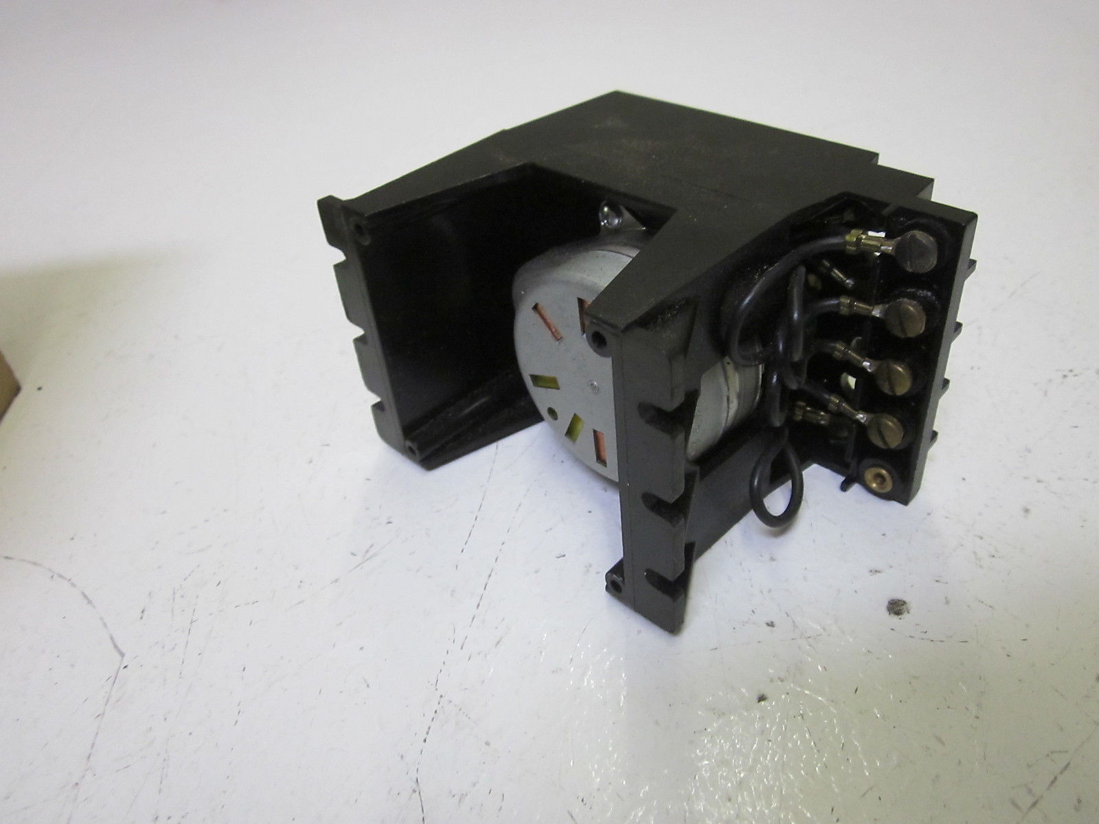 EAGLE SIGNAL BR17A603 ELECTRICAL RESET TIMER 120V UNMP