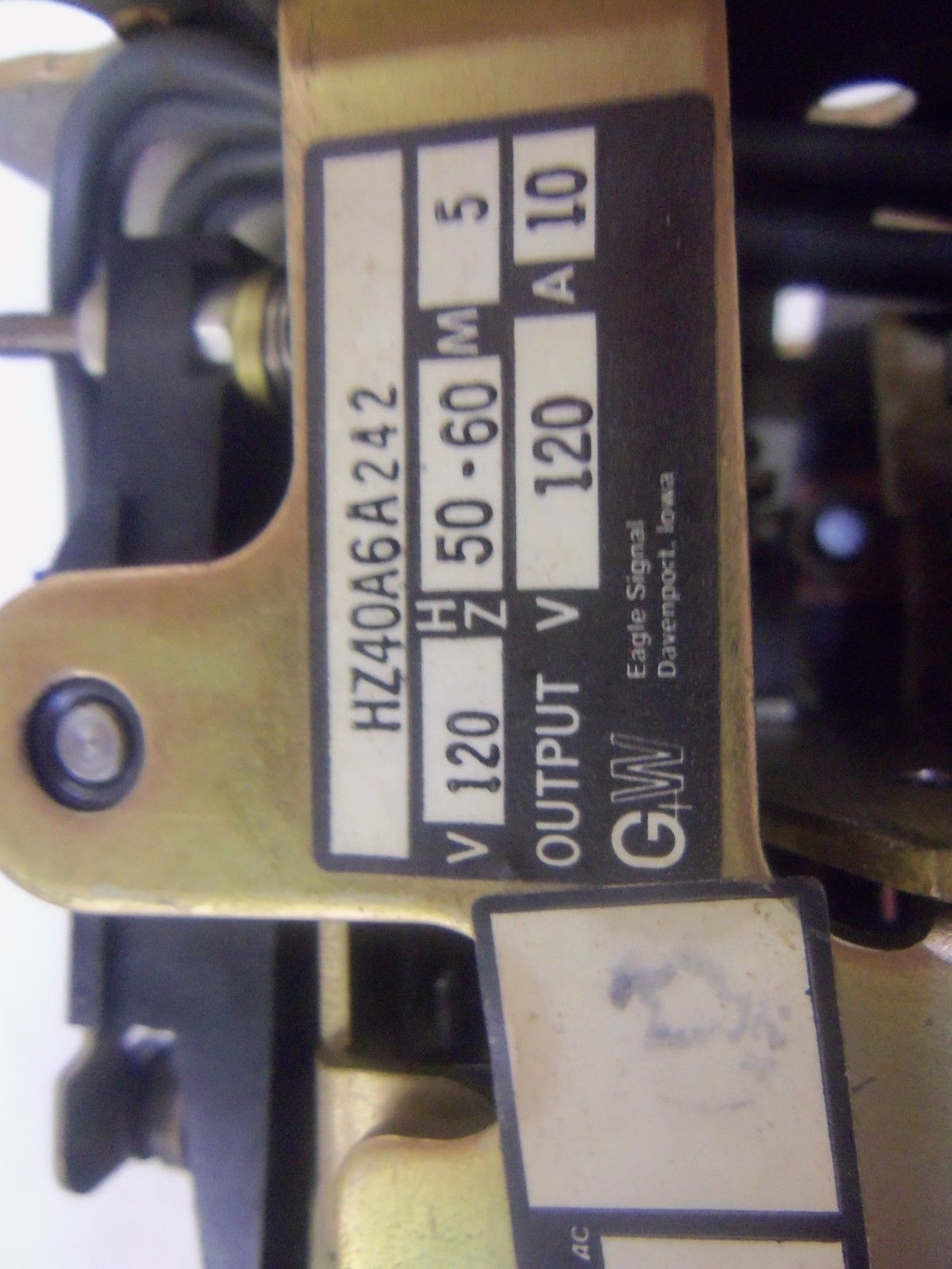 EAGLE SIGNAL HZ40A6A242 UNMP