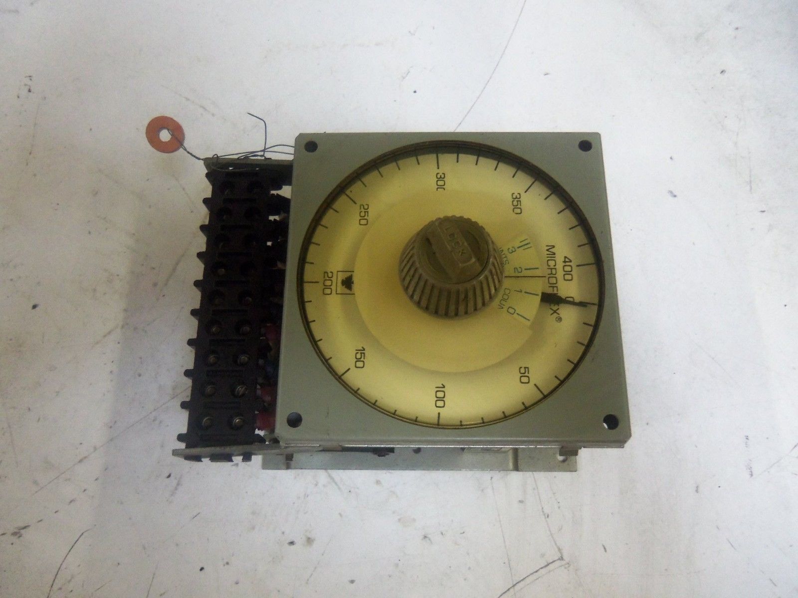 EAGLE SIGNAL HZ40A6 *USED*