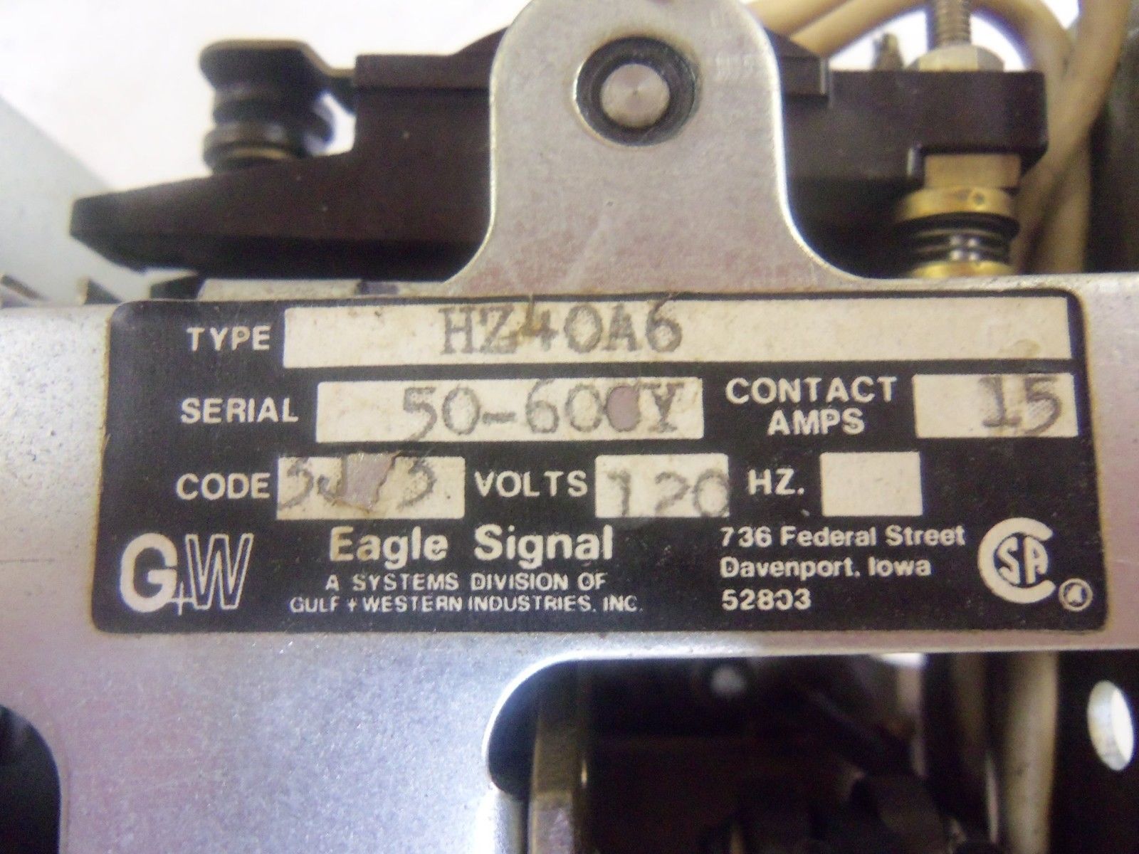 EAGLE SIGNAL HZ40A6 *USED*