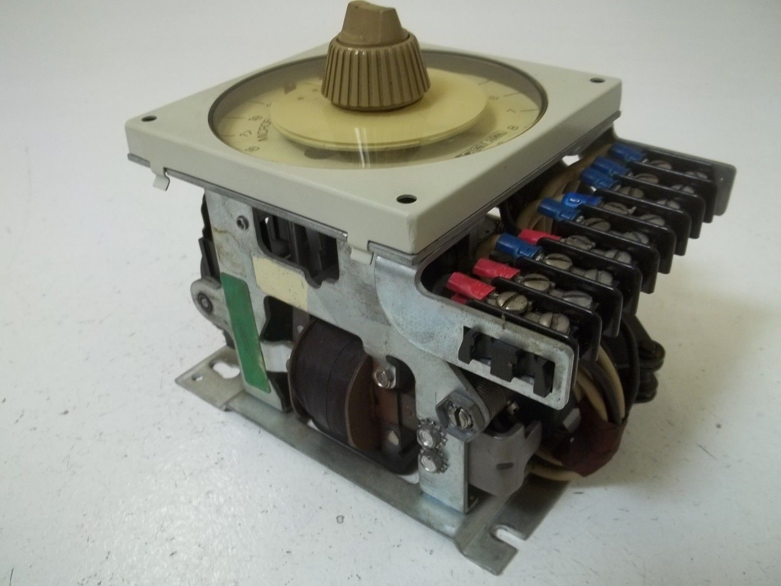 EAGLE SIGNAL HZ42A606 MICROFLEX COUNTER UNMP
