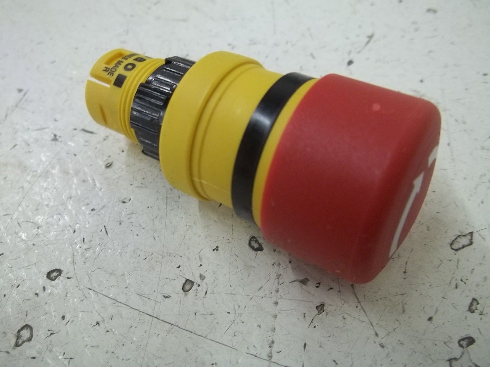 EAO EUS-61-3440.414511LX SWITCH AND INDICATOR NSMP