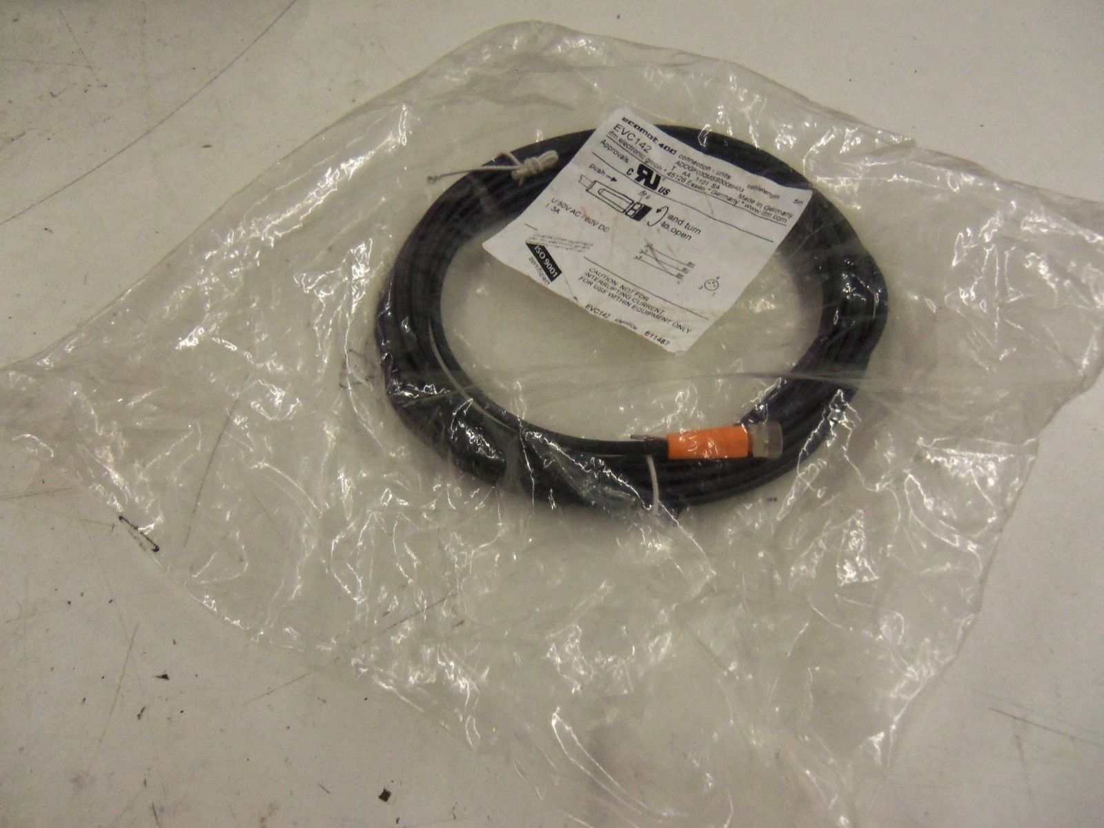 IFM EFECTOR EVC142 SOCKET FOR SENSORS W/ M8 CONNECTOR * NEW IN FACTORY BAG *
