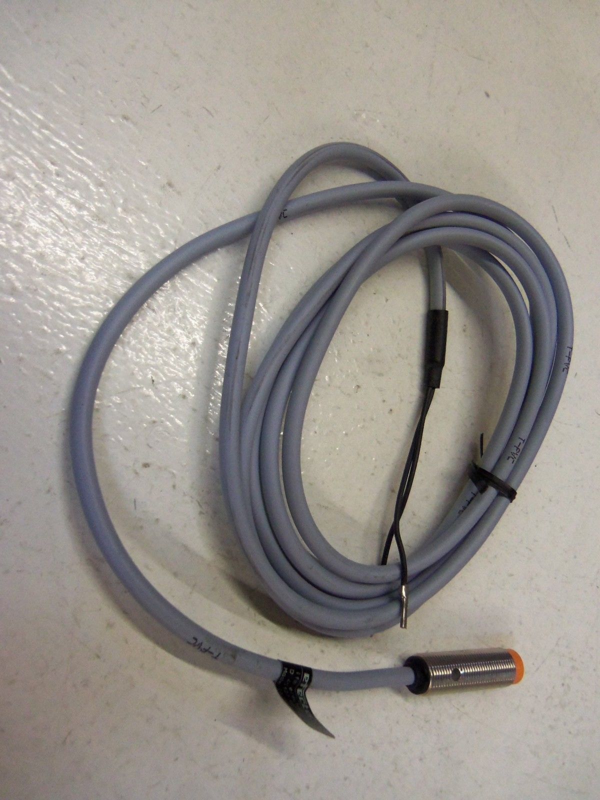 IFM EFECTOR IF5844 INDUCTIVE PROXIMITY SENSOR UNMP