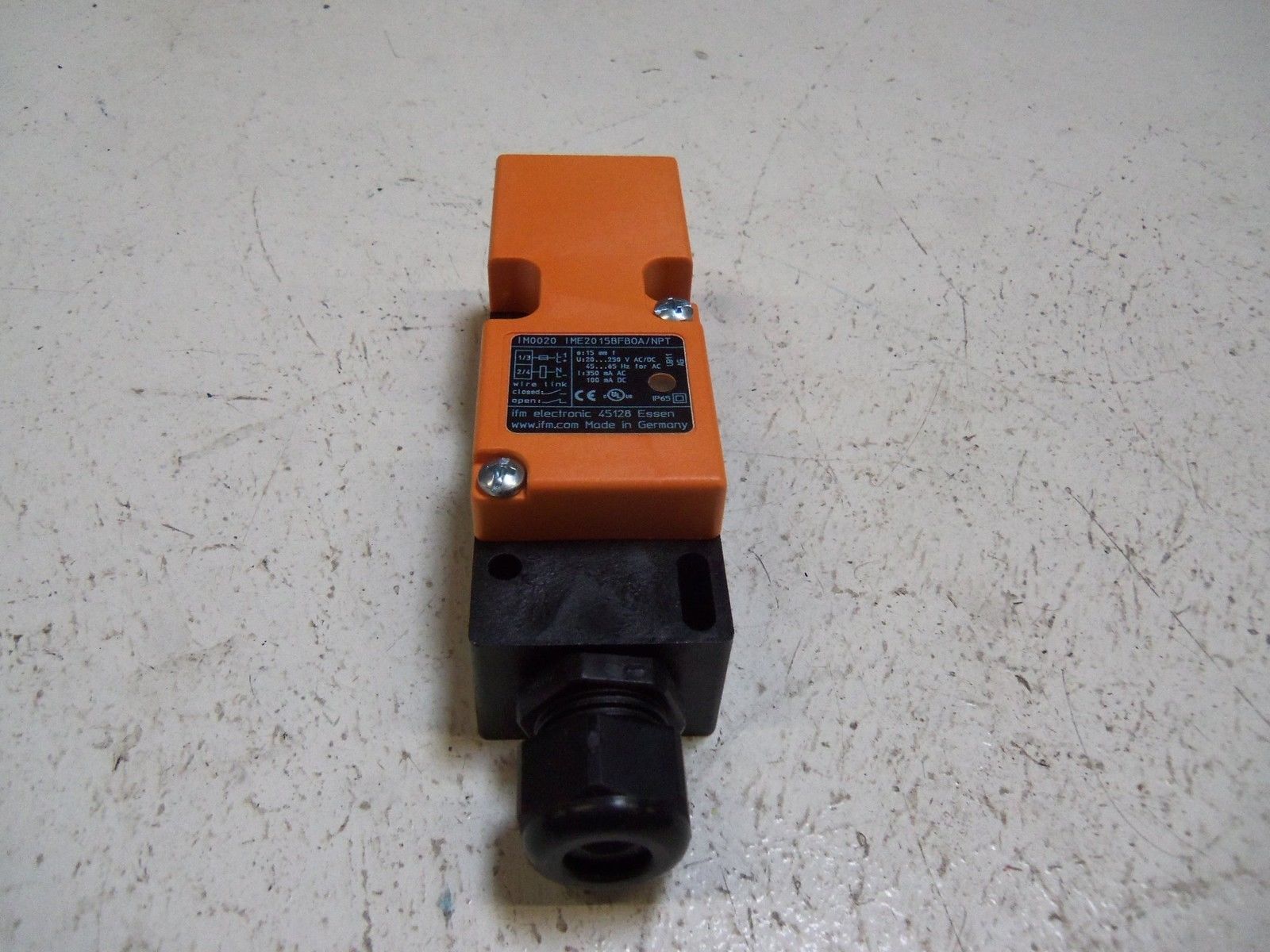 IFM EFECTOR IM0200 INDUCTIVE PROXIMITY SENSOR NSMP