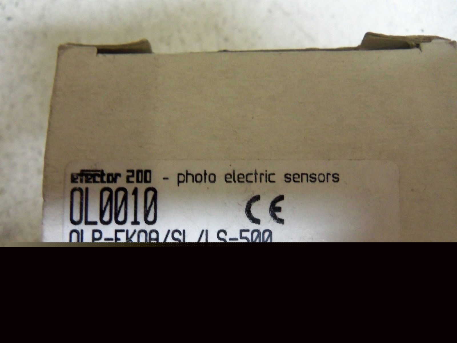 IFM EFECTOR OL0010 RETRO REFLECTIVE SENSOR *NEW IN BOX*