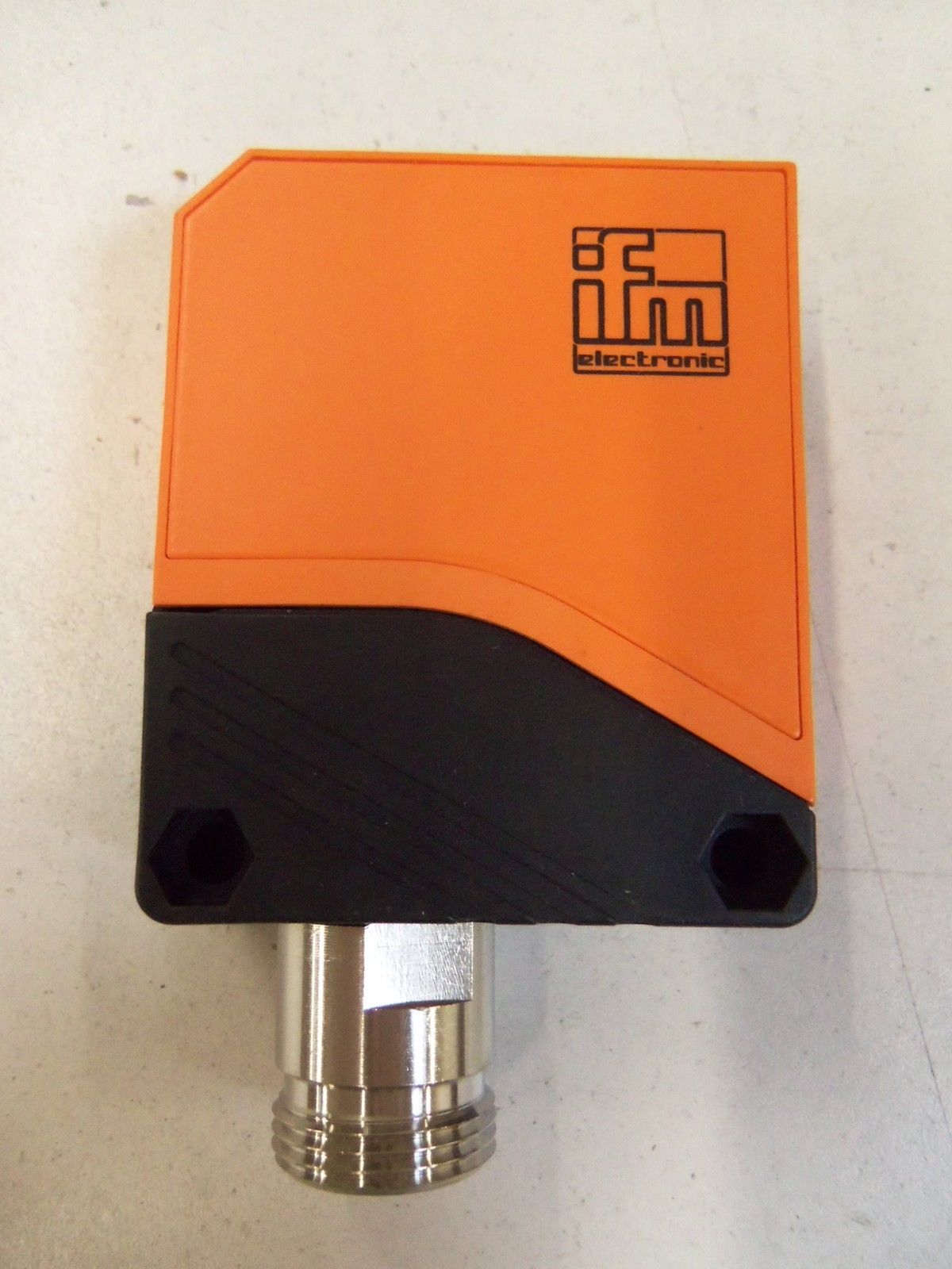IFM EFECTOR OL0011 DIFFUSE REFLCTION SENSOR *NEW IN BOX*
