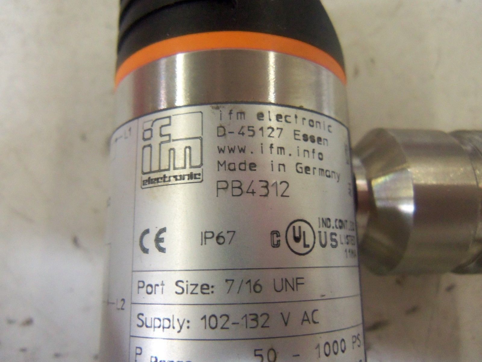 IFM EFECTOR PB4312 PRESSURE MONITOR *USED*