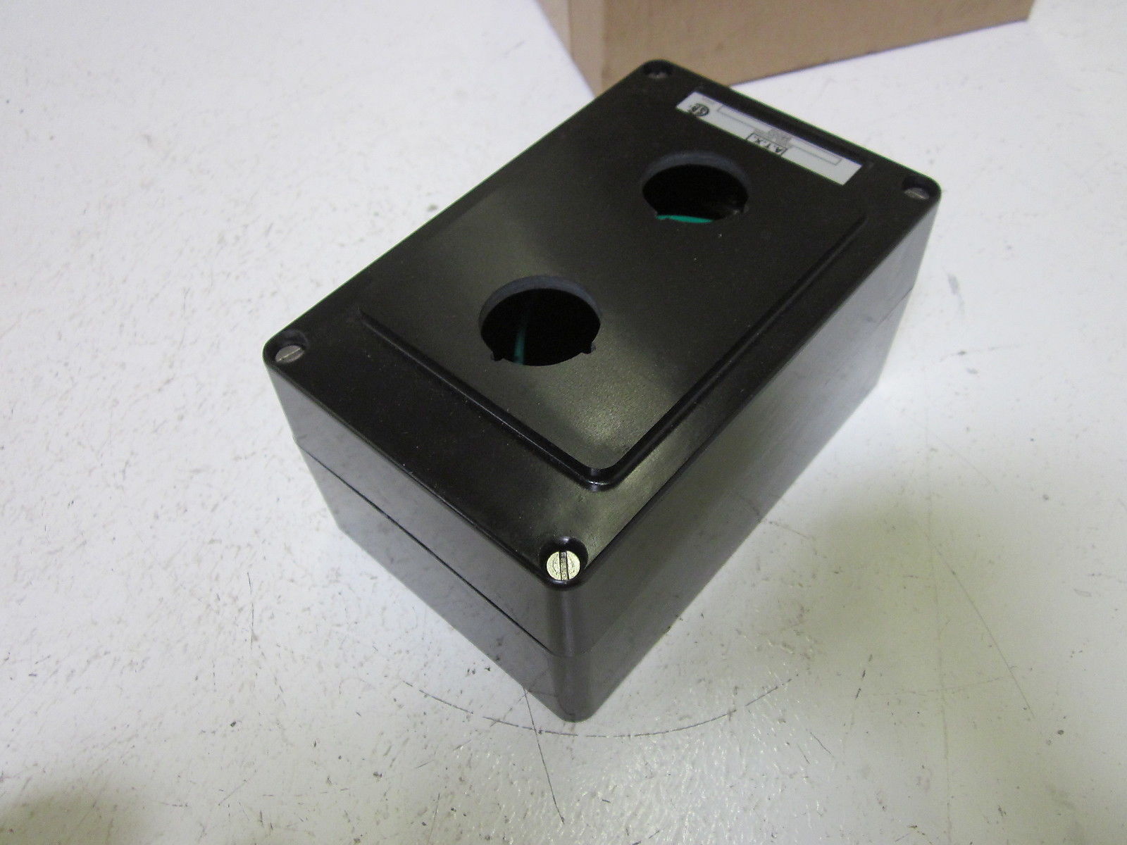 EGS 98002 OPERATOR BOX UNMP