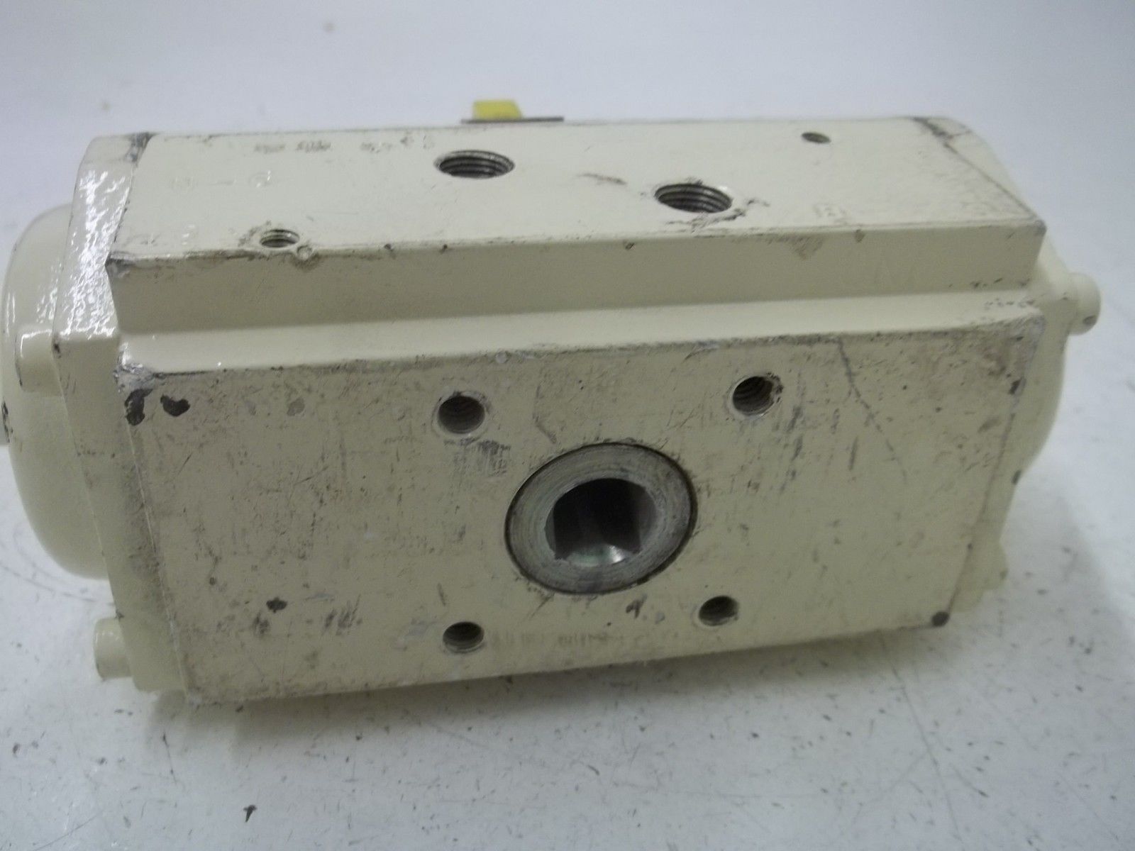 EL-O-MATIC ES2.5 PNEUMATIC ACTUATOR 120 PSIG UNMP