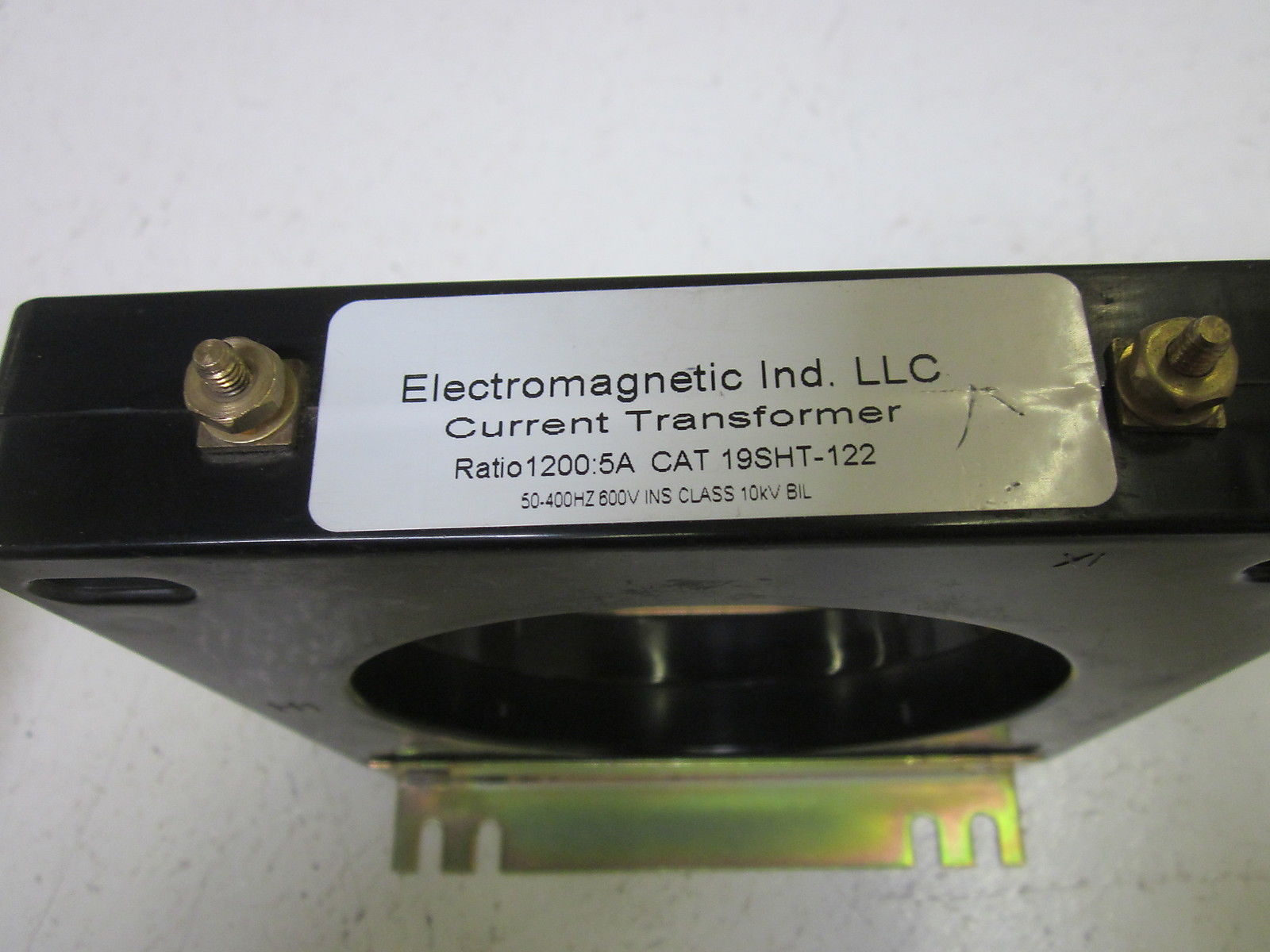 ELECTROMAGNETIC 19SHT-122 CURRENT TRANSFORMER 600V UNMP