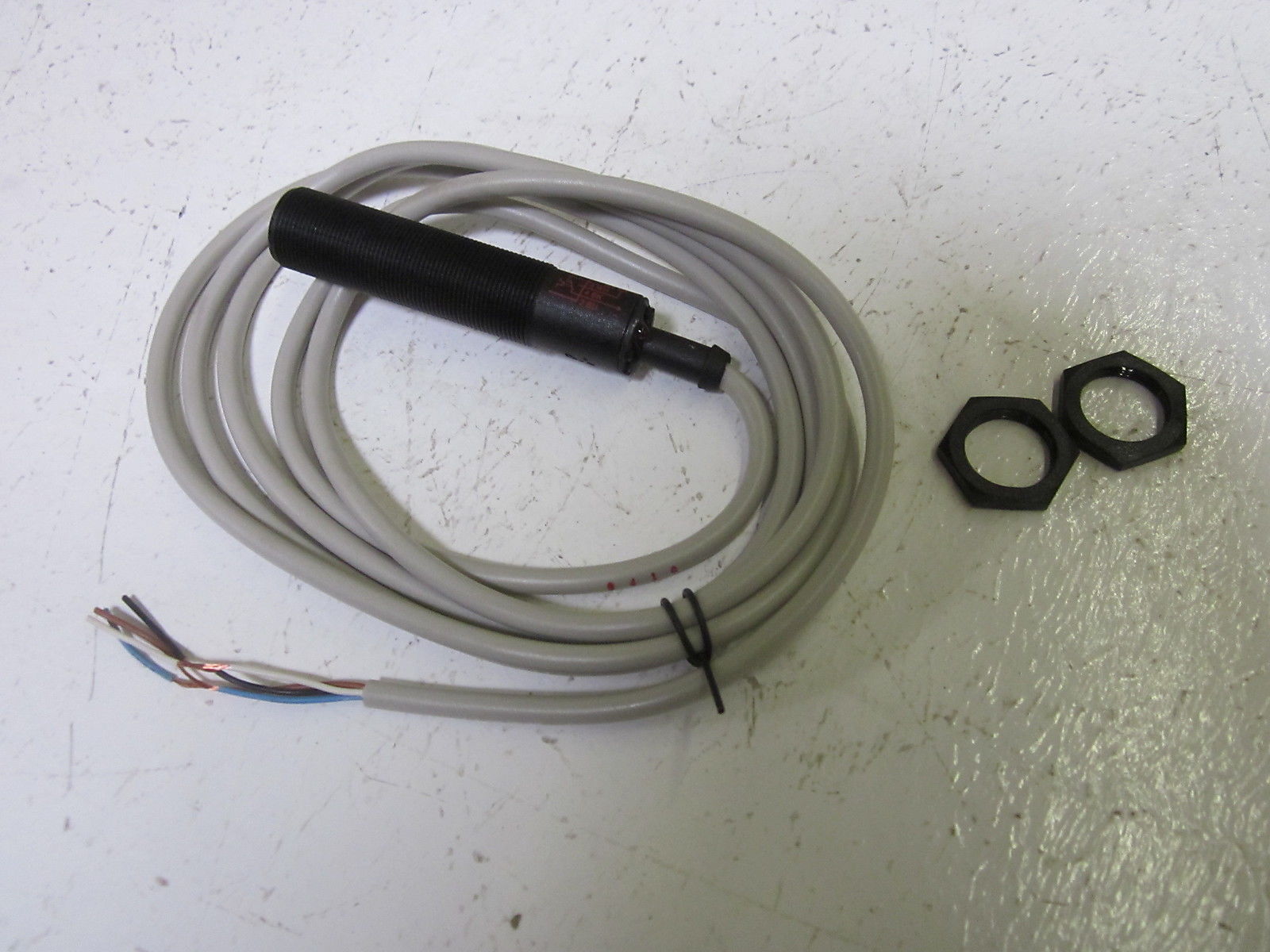 ELECTROMATIC EO1802NPAP PHOTOELECTRIC SENSOR 10-40VDC NSMP