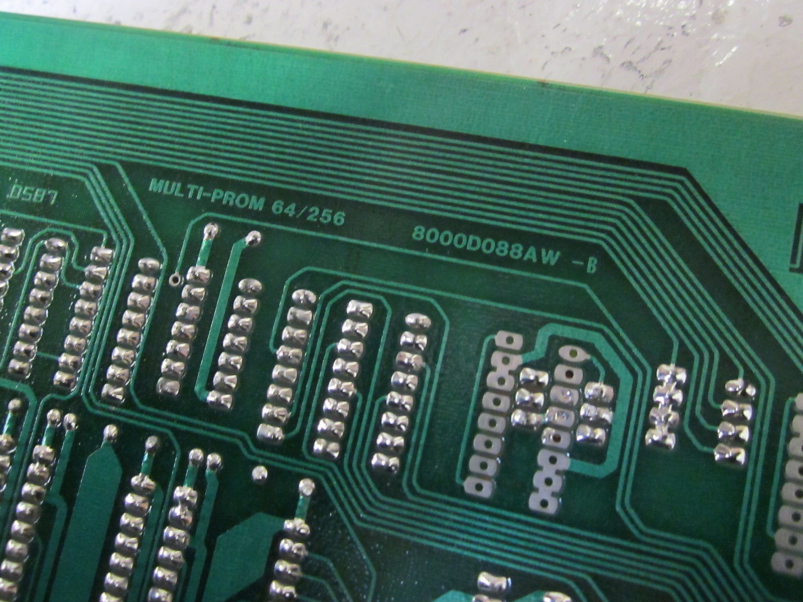 ELECTRONIC SOLUTIONS 8000D088AW-F PC MEMORY BOARD (AS PICTURED) UNMP