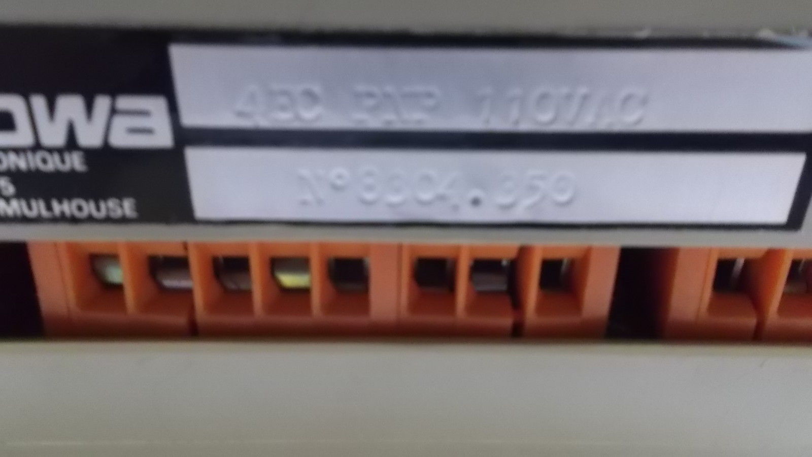 ELECTRONIQUE 4EC PMP 110VAC UNMP
