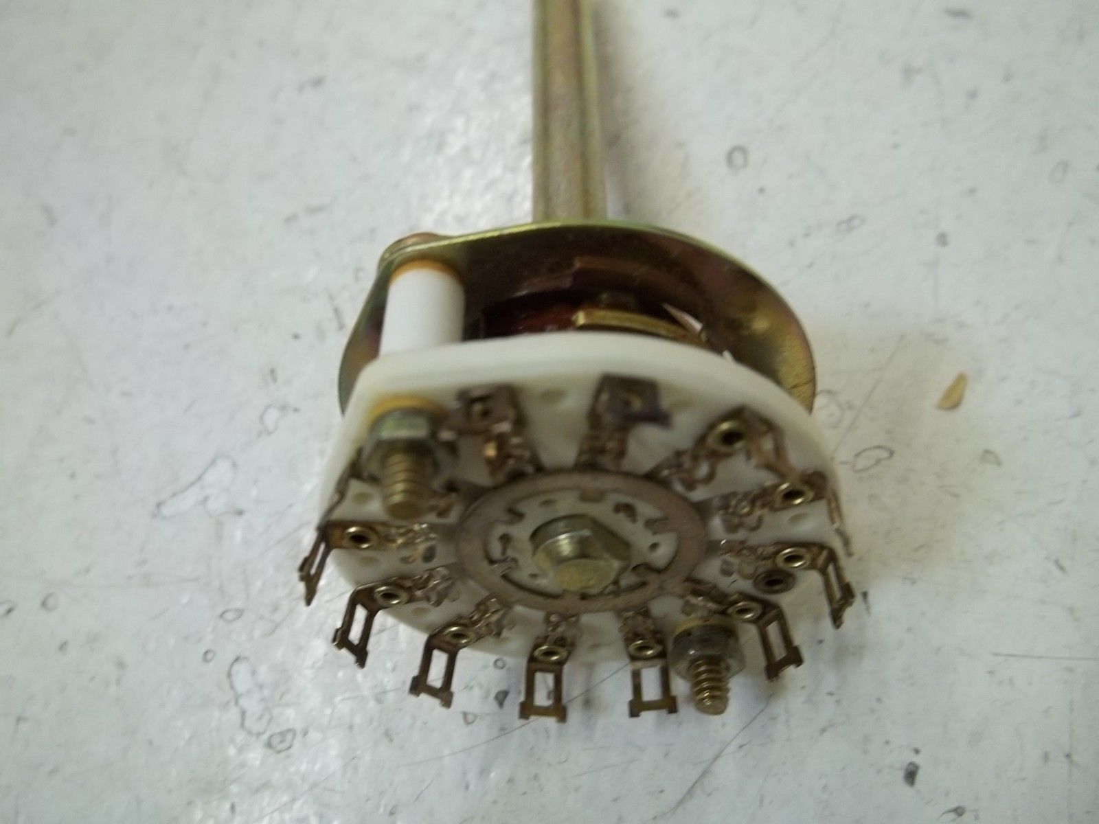 ELECTROSWITCH D4C0112N ROTARY SWITCH NSMP