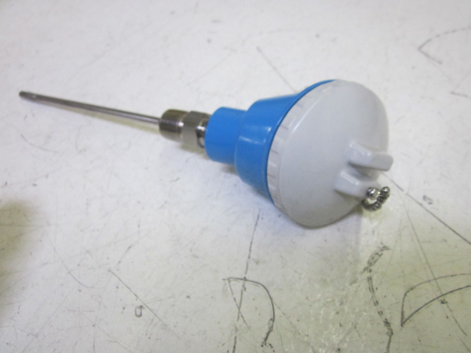 ENDRESS+HAUSER TH11-B2CAB31AK1 TEMPERATURE SENSOR UNMP