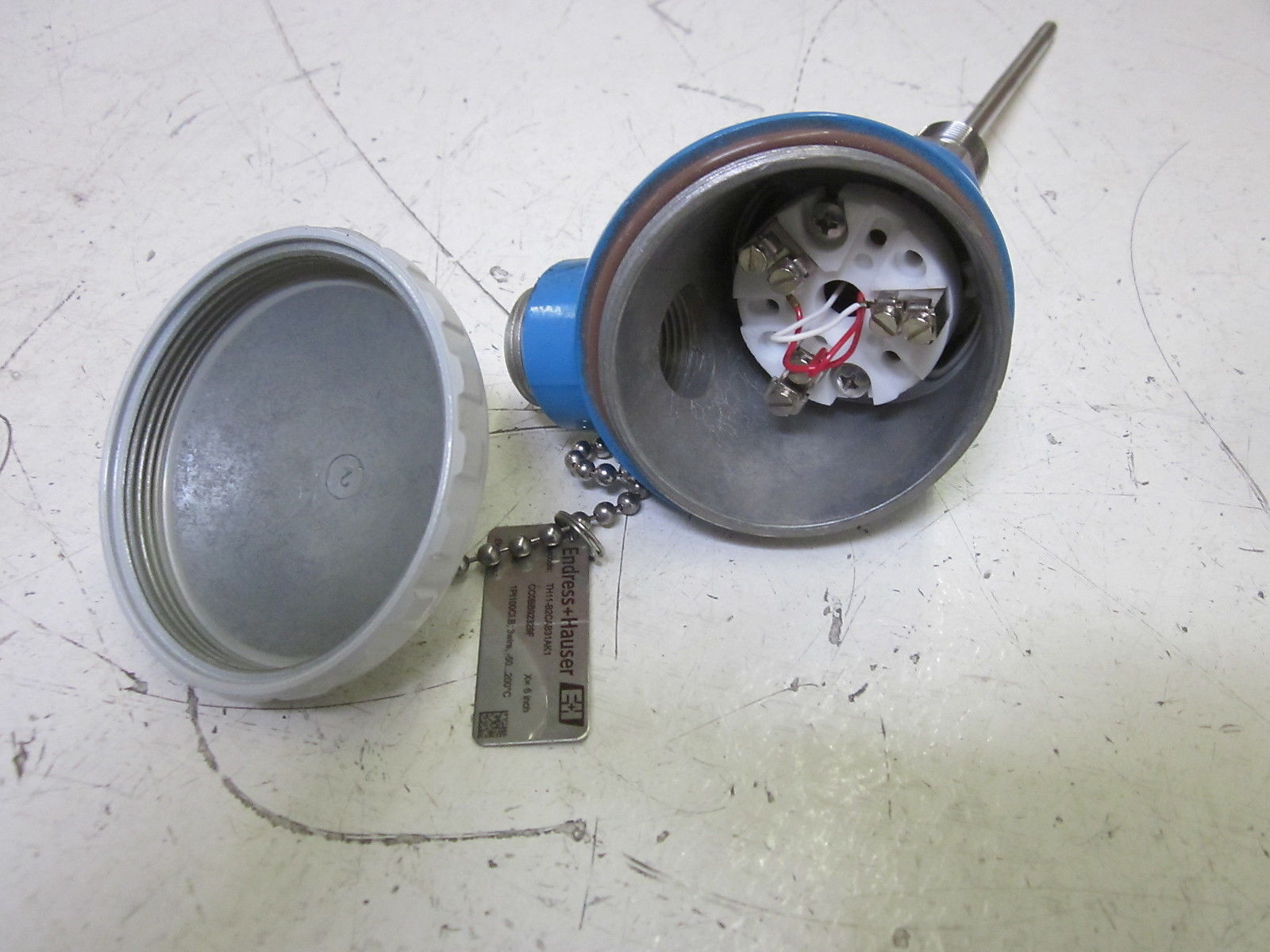 ENDRESS+HAUSER TH11-B2CAB31AK1 TEMPERATURE SENSOR UNMP