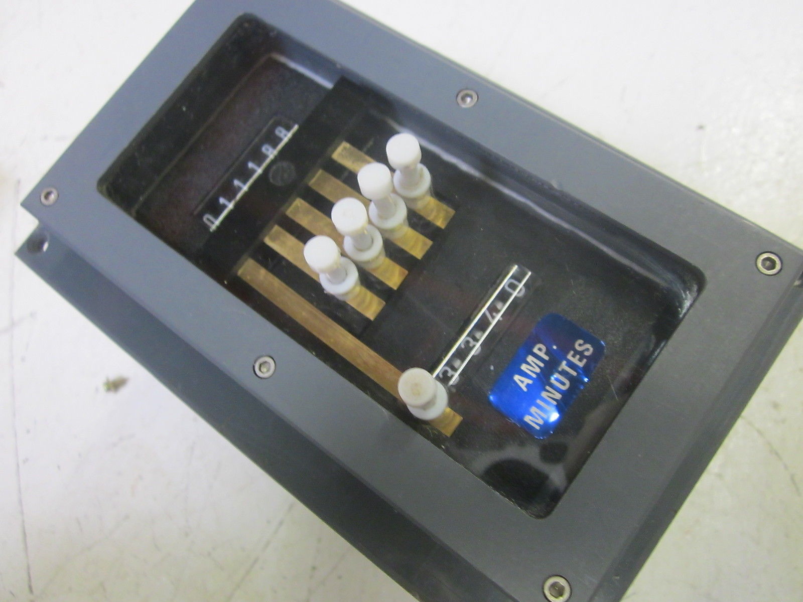 EQUIPMENT DIVISION DAL100 PTC SOLID STATE DIGITAL AMPERE MIN./HR. 115V UNMP
