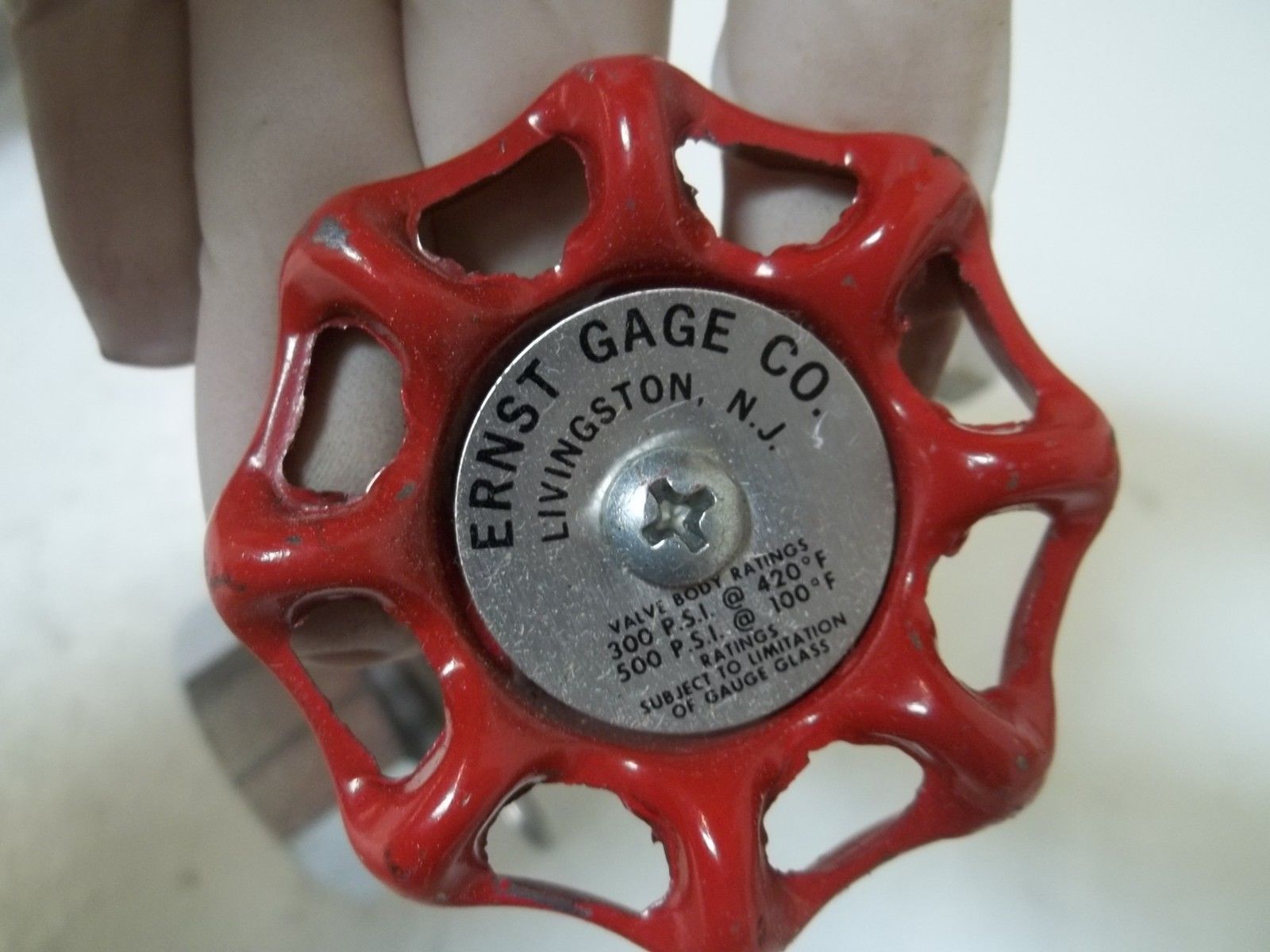ERNST GAGE CO. FIG:8 IRON 3/4" WATER GAUGE NSMP