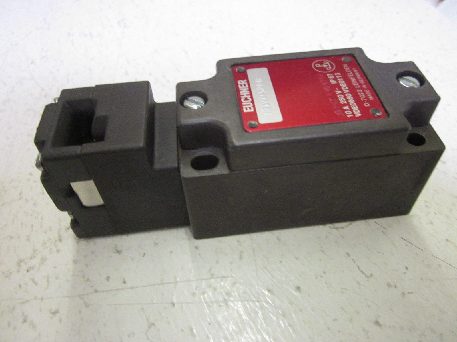 EUCHNER NV1VZ-528 B NSMP