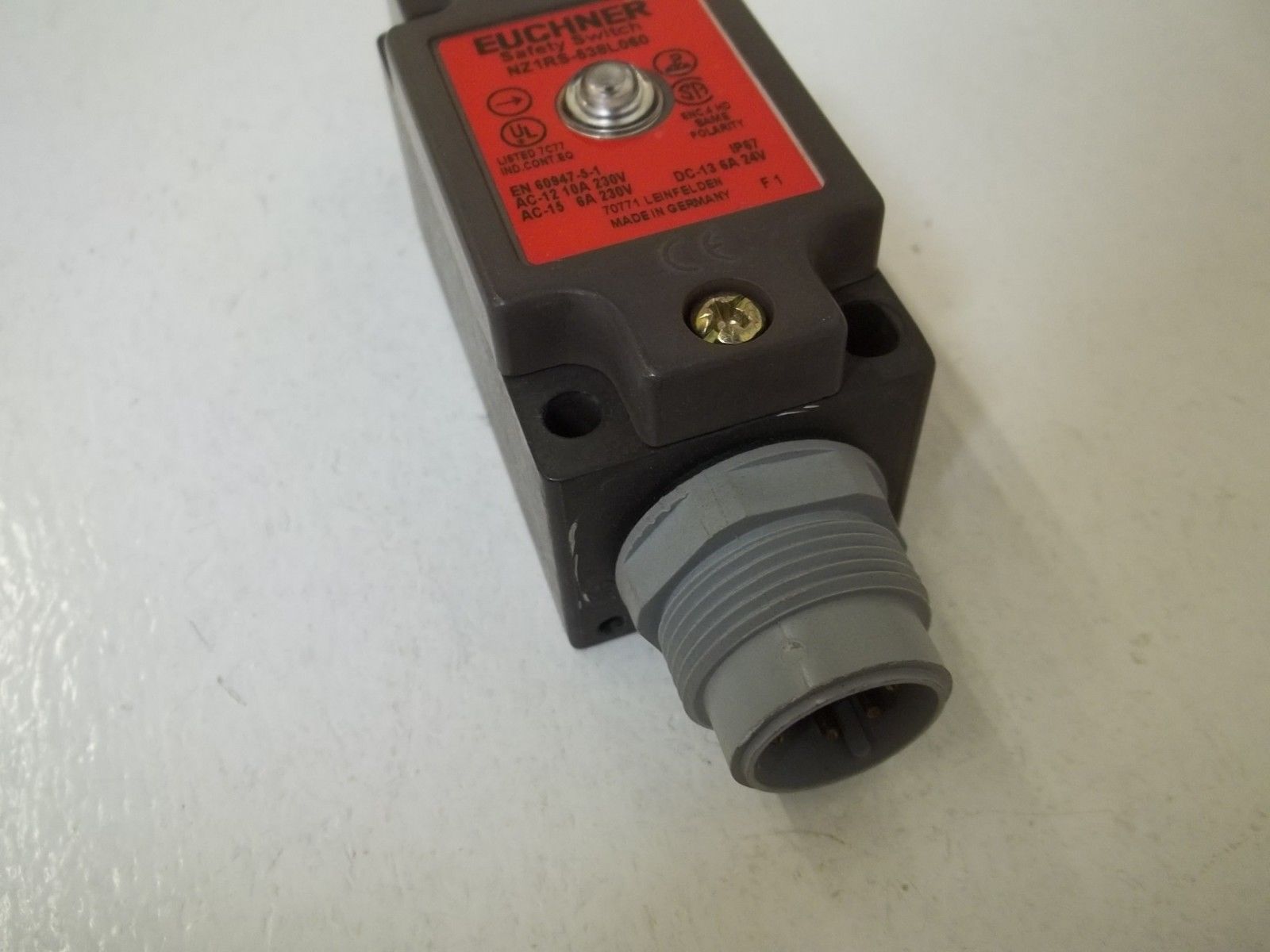 EUCHNER NZ1RS-538L060 NSNP