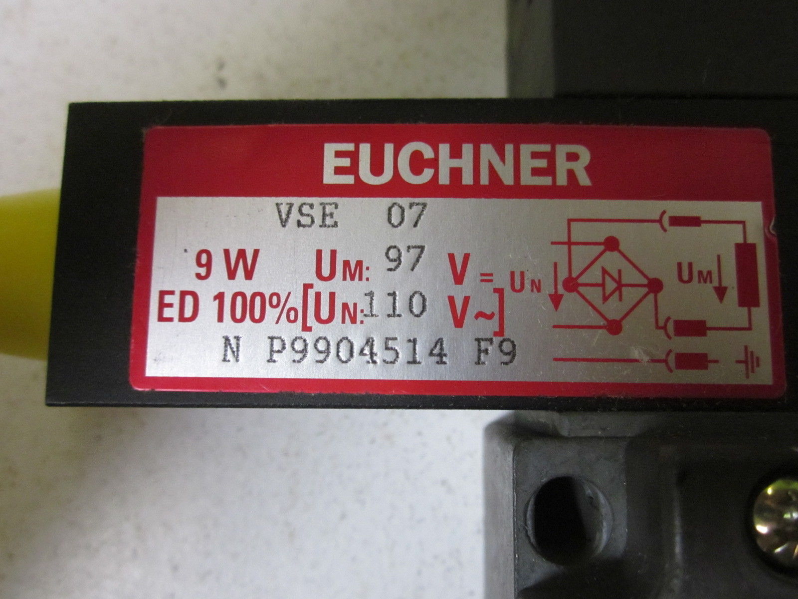EUCHNER NZ1VZ-528E3VSE07 NSNP