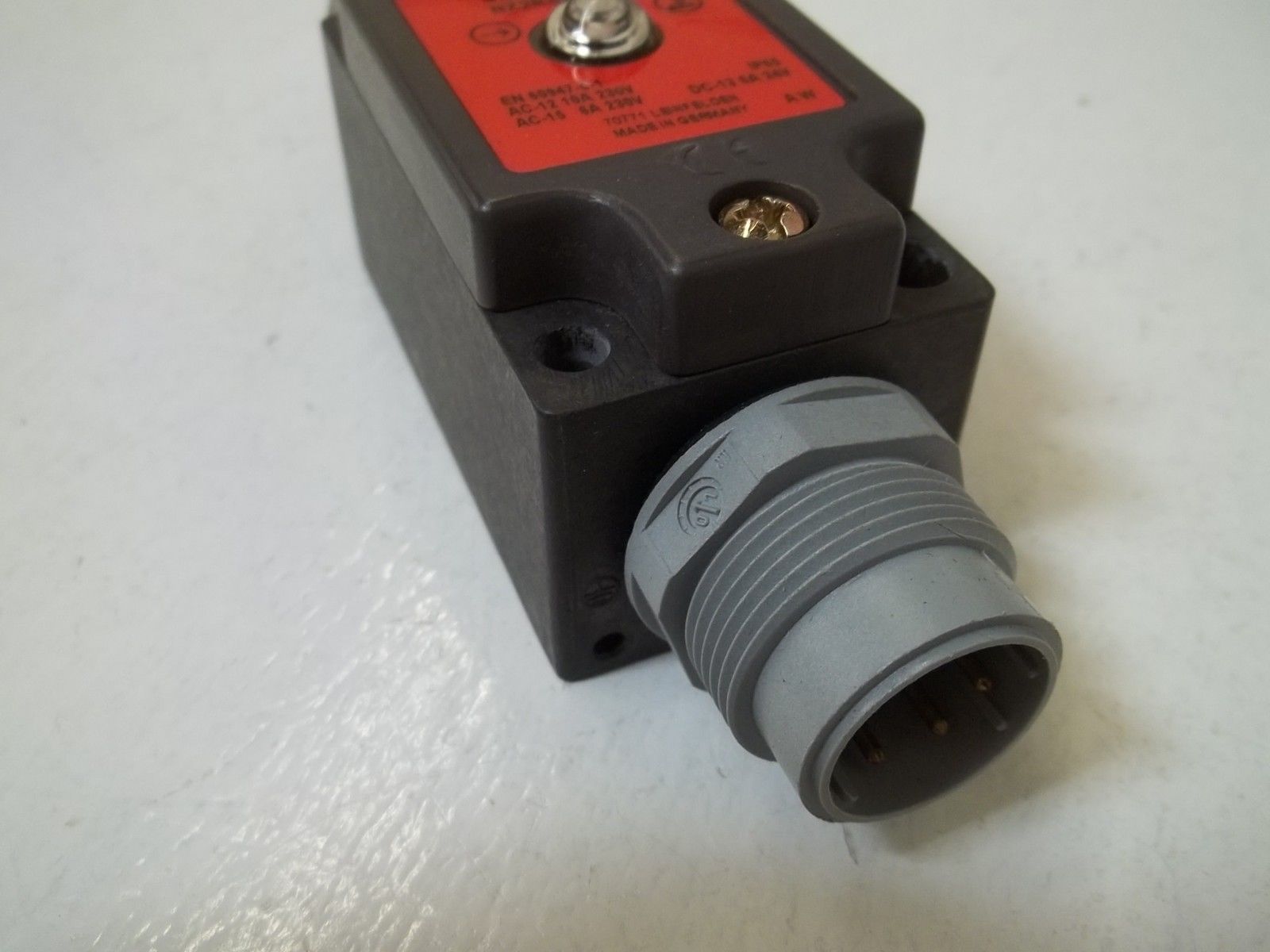 EUCHNER NZ2RS-538L060 NSMP