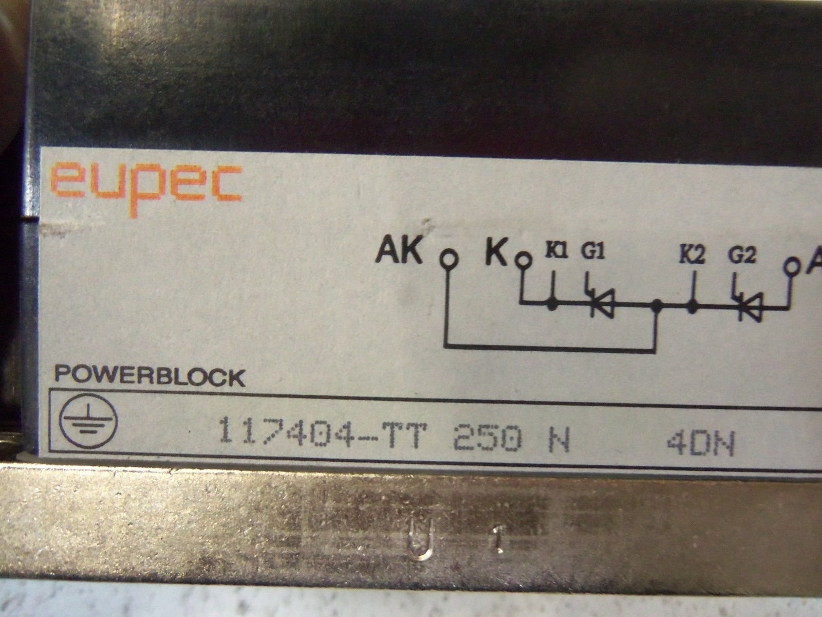 EUPEC TRANSISTOR BLOCK 117404-TT 250N 4DN AS IS