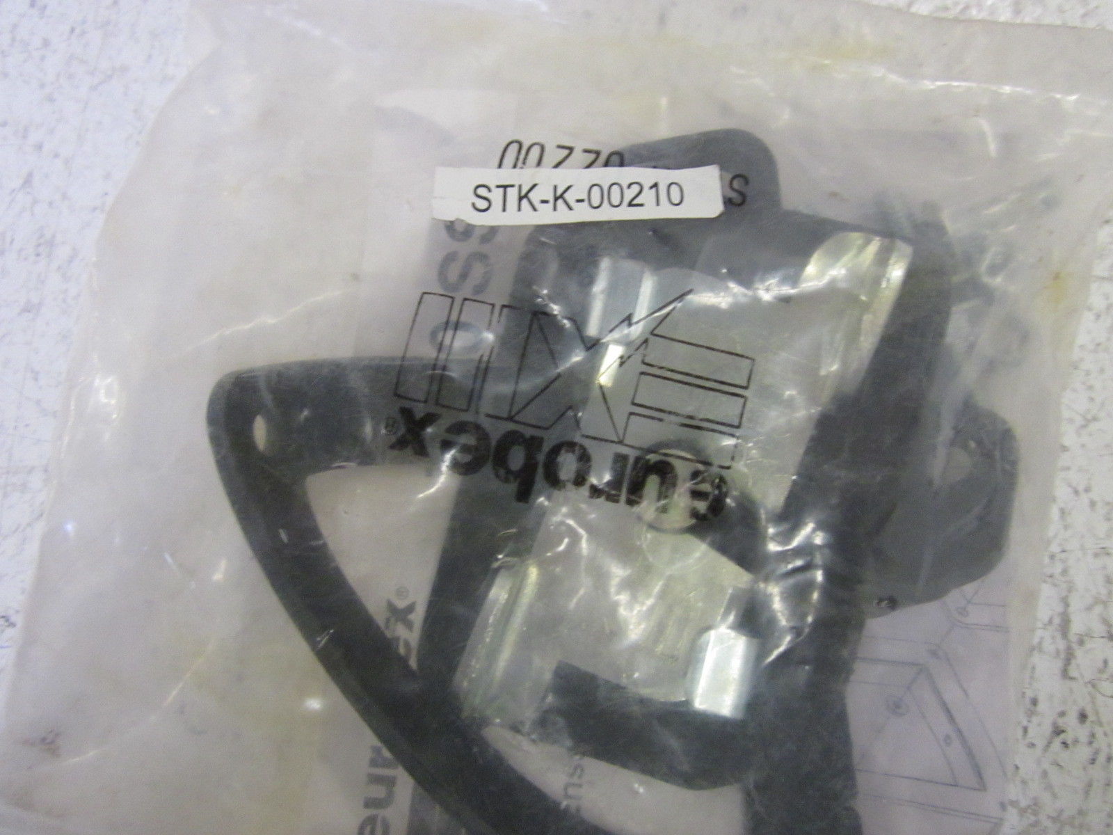 EUROBEX STK-K-00210 ENCLOSURE ACCESSORY KIT NSMP