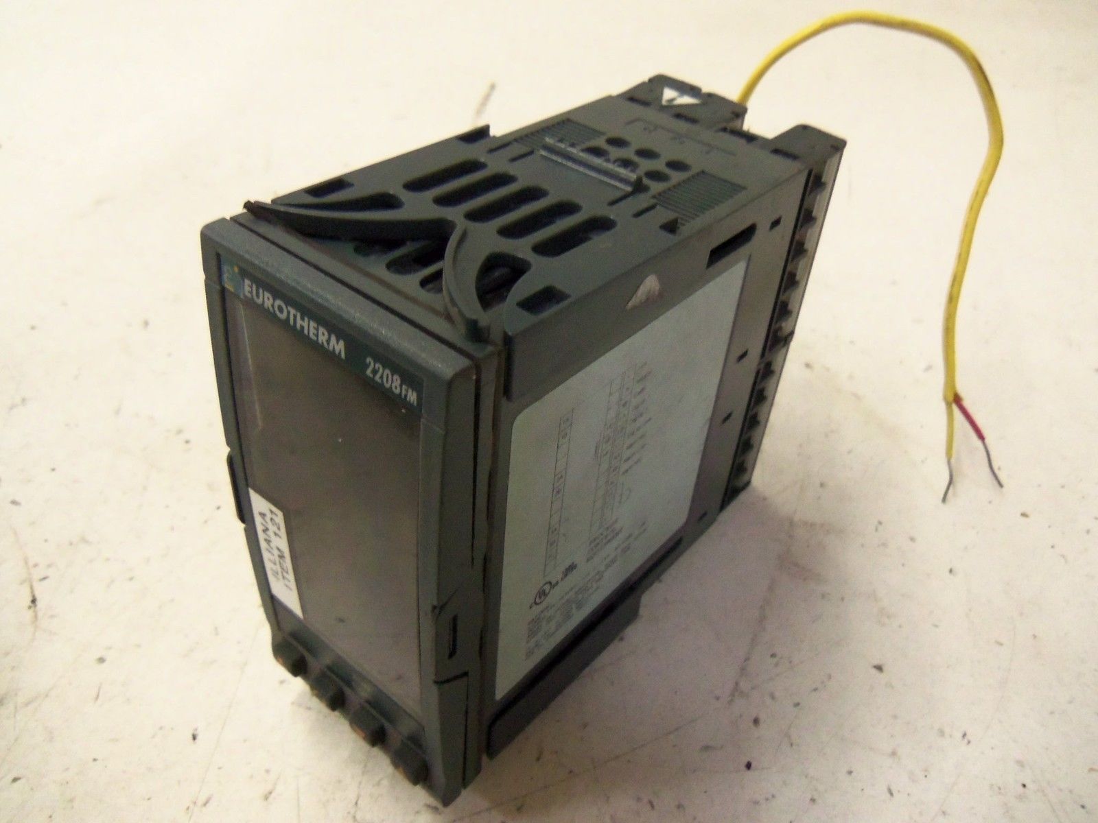 EUROTHERM 2208/NS/VH/XX/XX/RF/RF/ENG/J/32/Z193/F *USED*